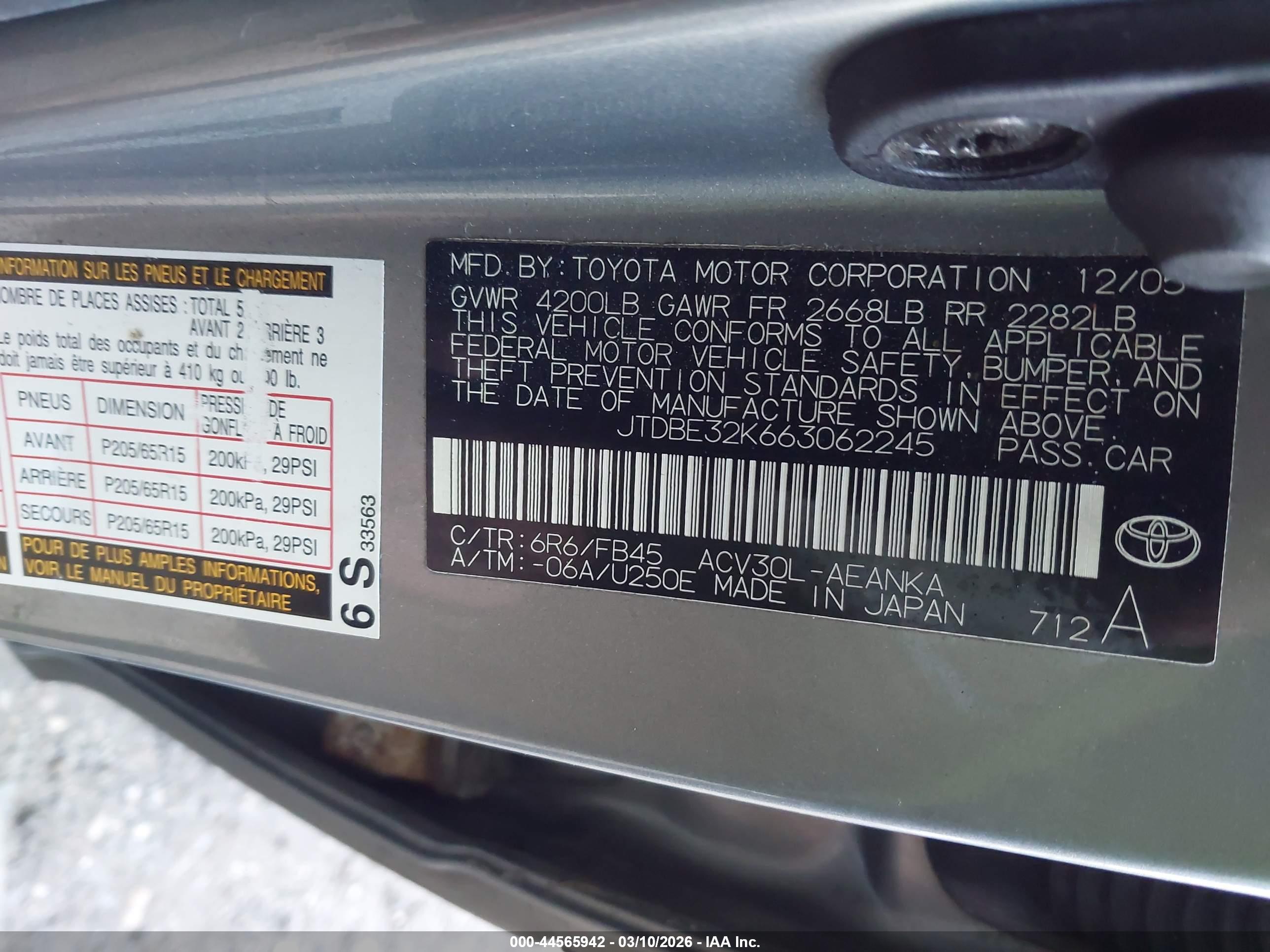 TOYOTA CAMRY image 9