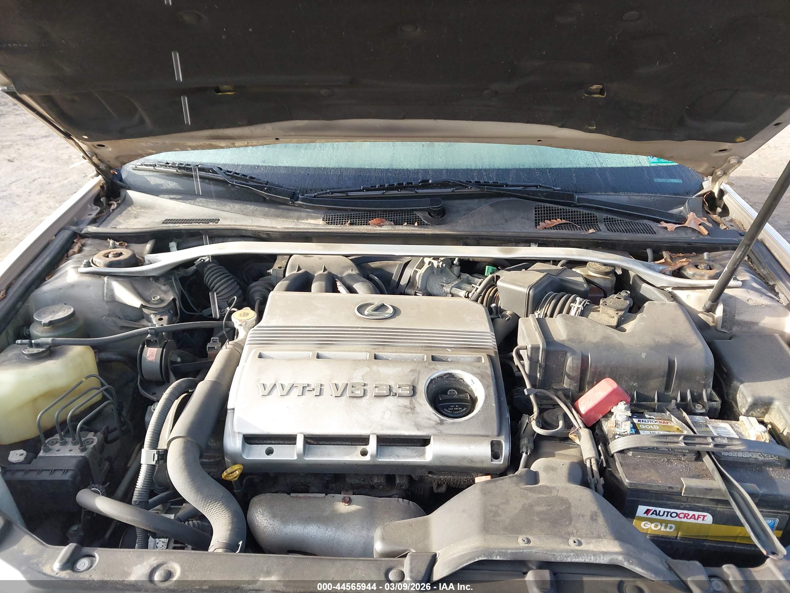 LEXUS ES image 10
