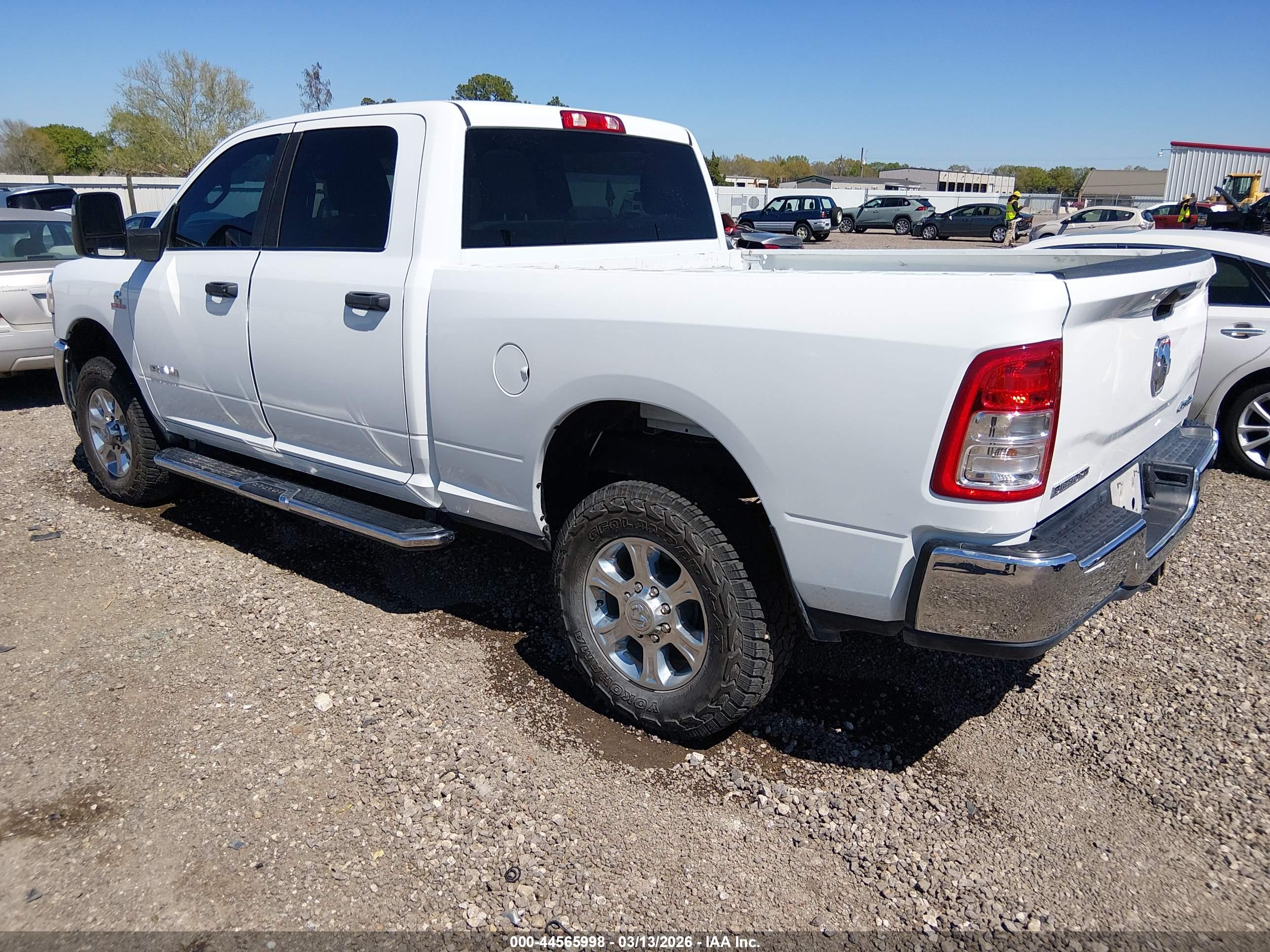 RAM 2500 image 3