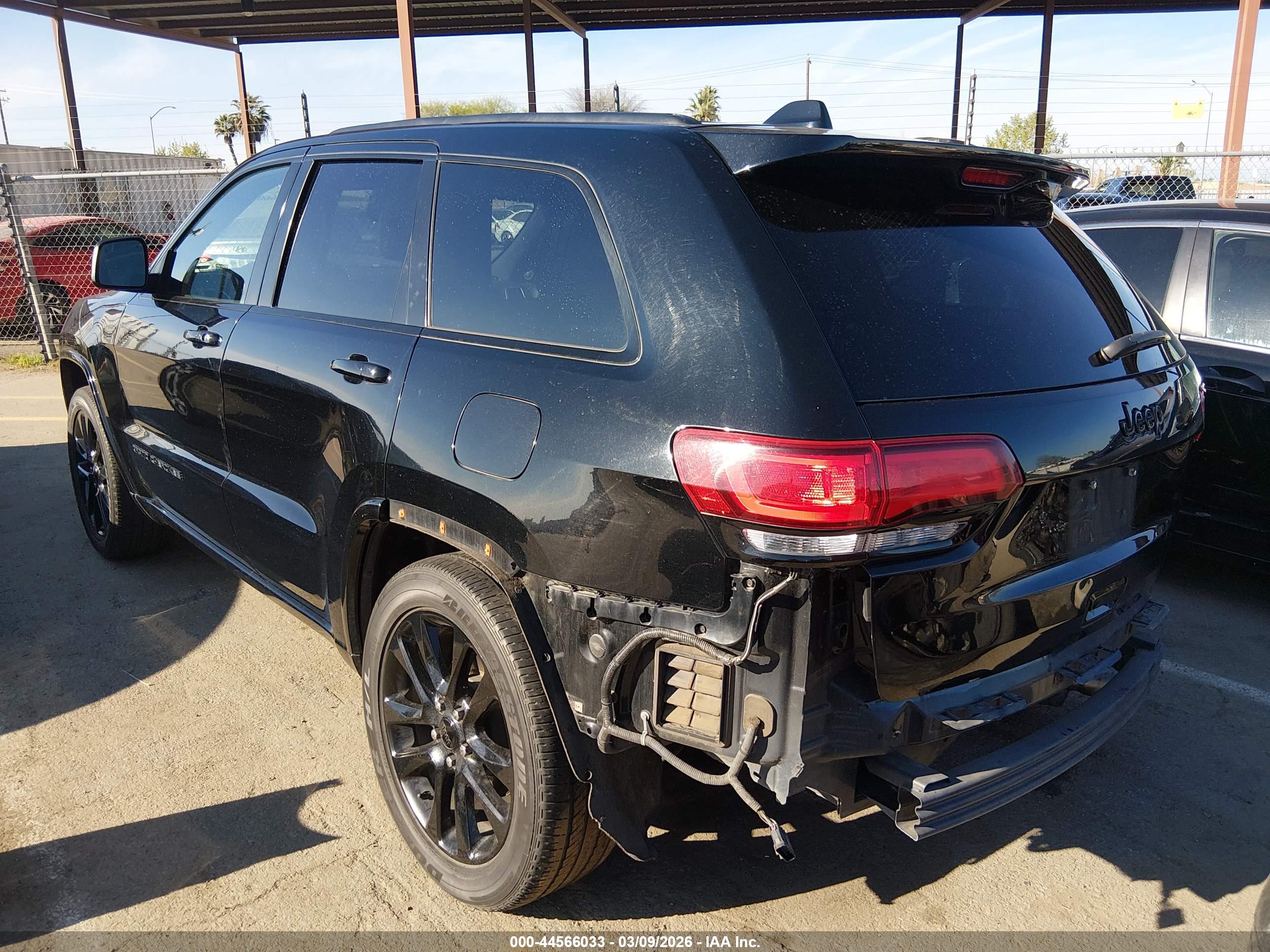 JEEP GRAND image 3