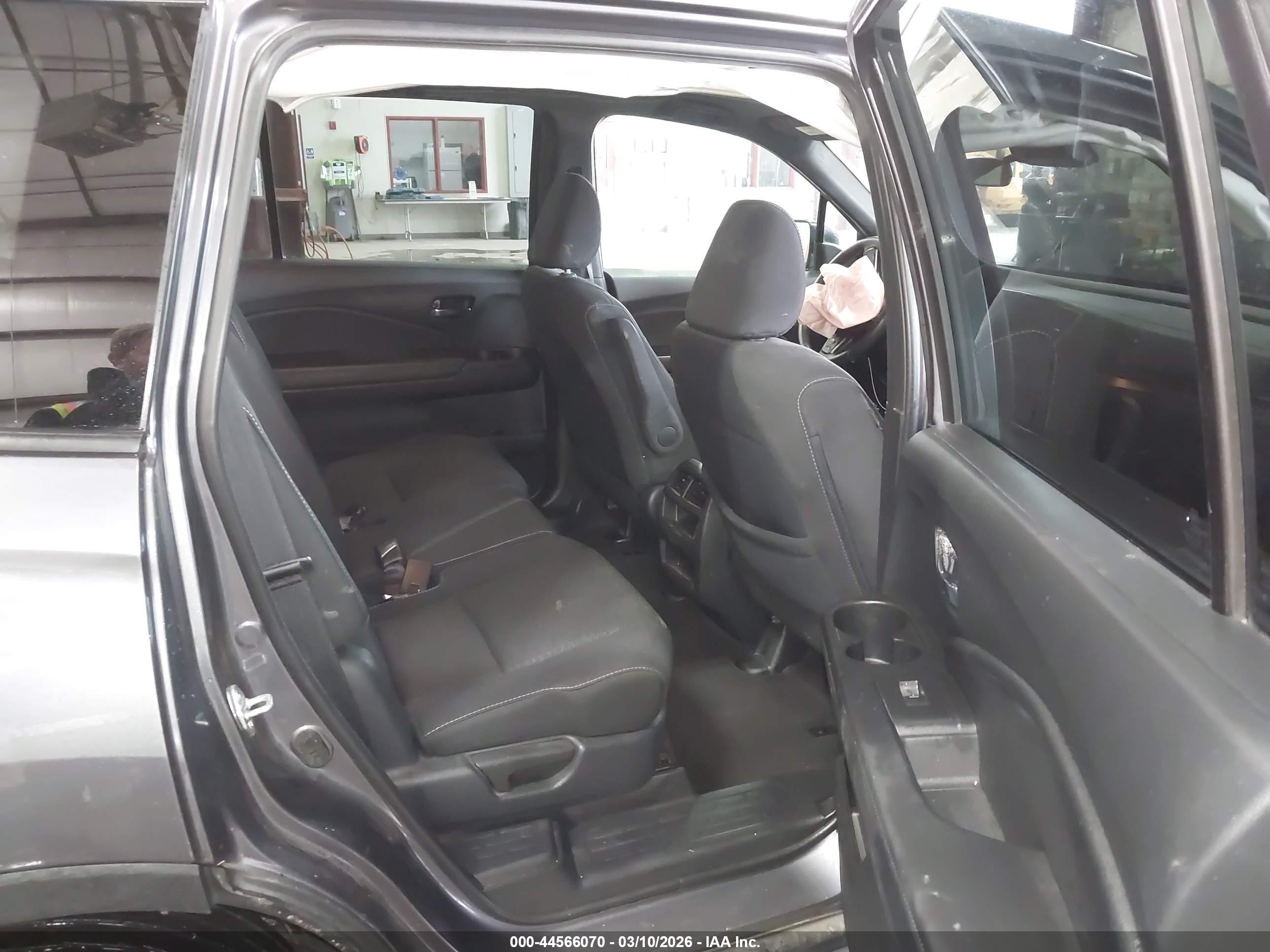 HONDA PASSPORT image 8