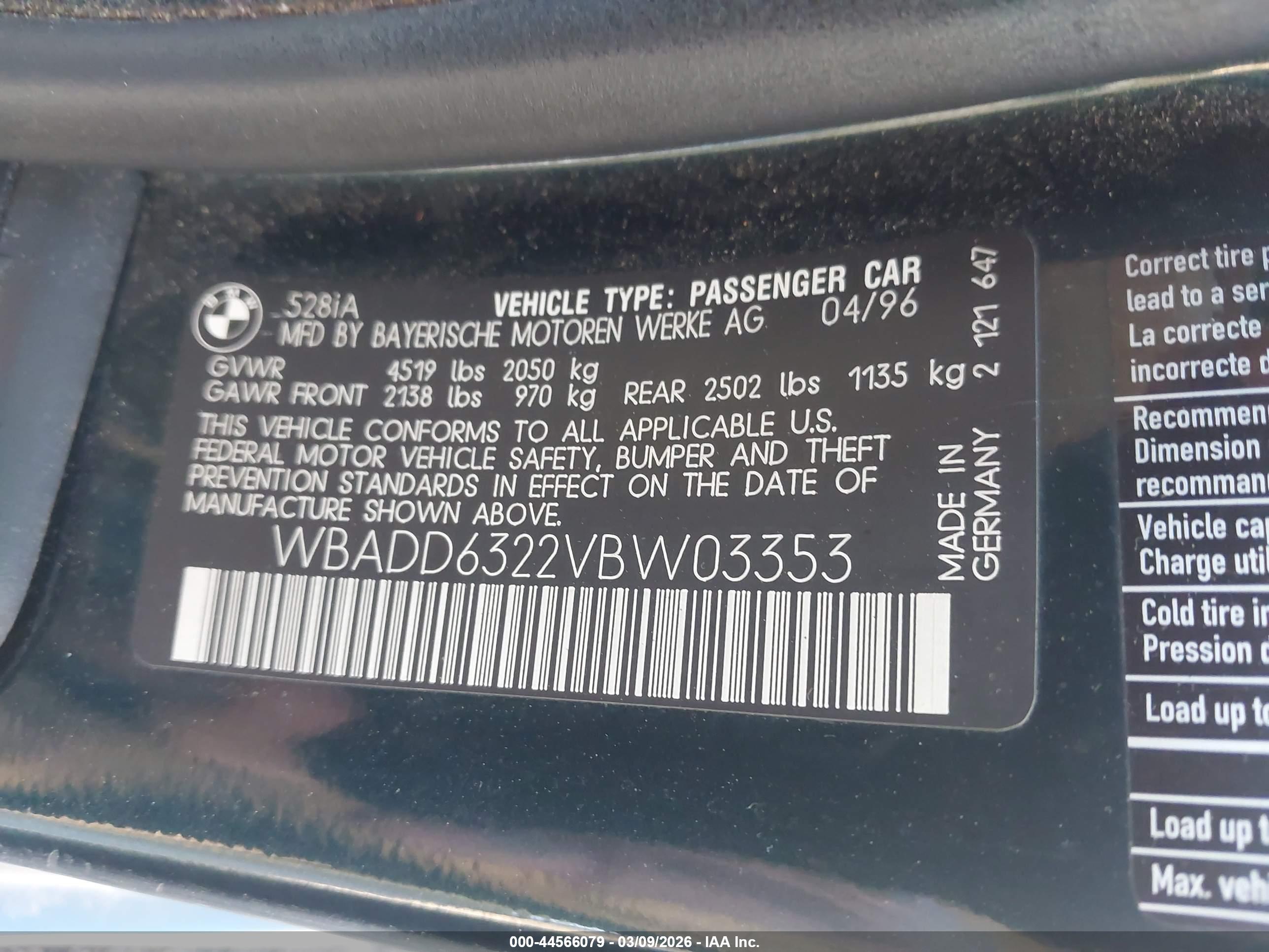 BMW 528I image 9