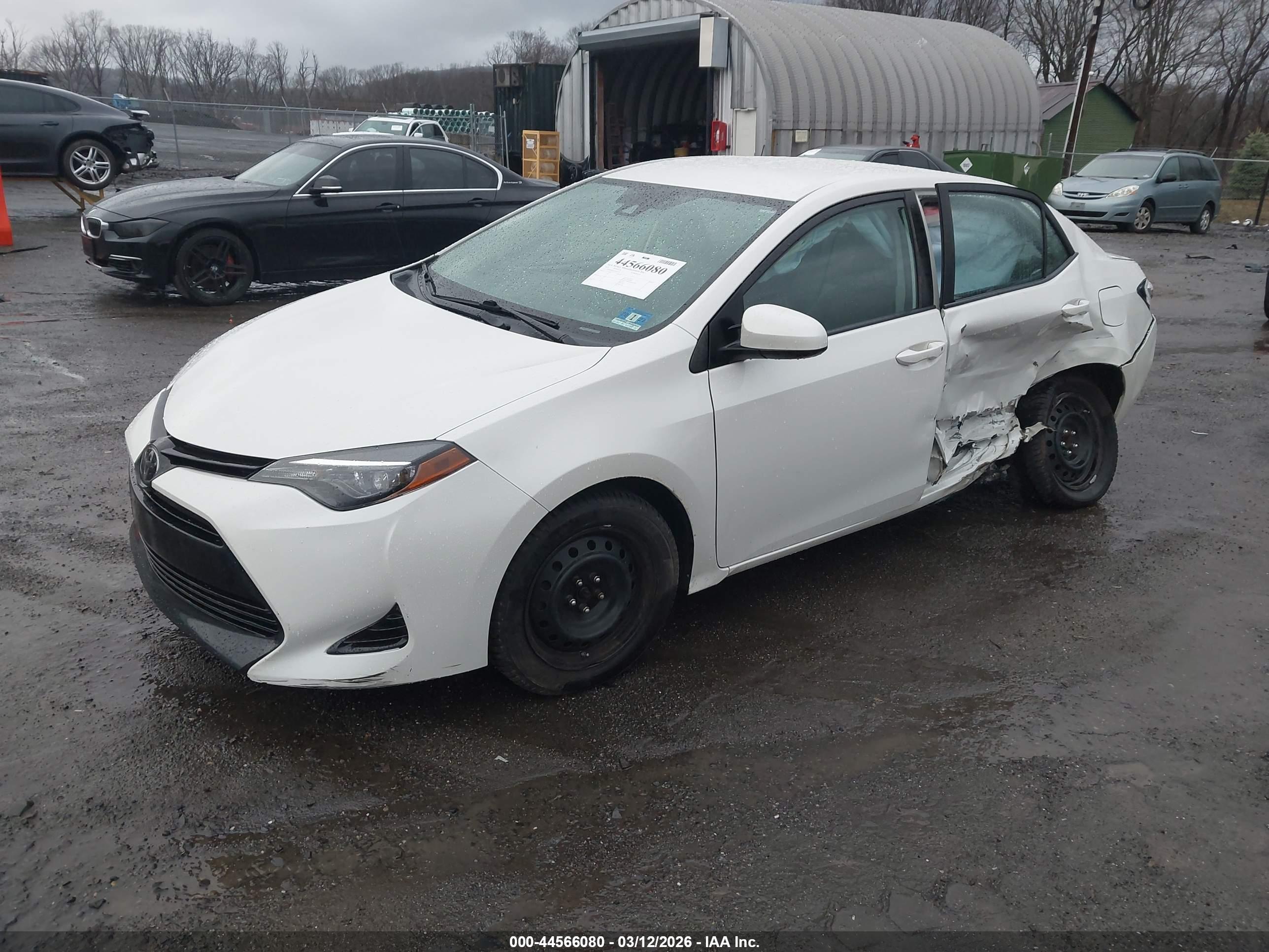 TOYOTA COROLLA image 2