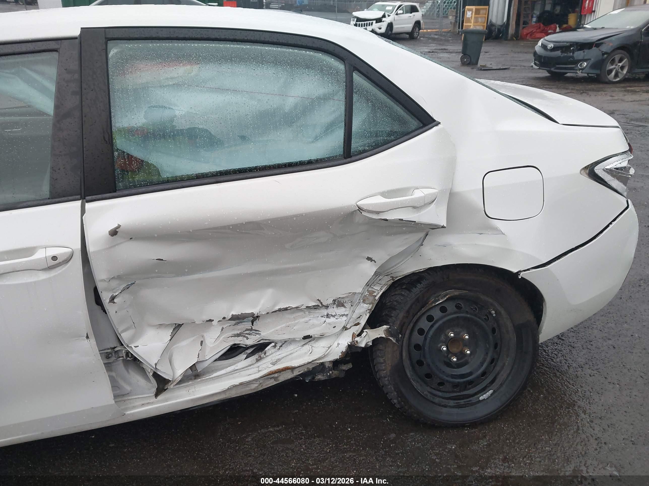 TOYOTA COROLLA image 6