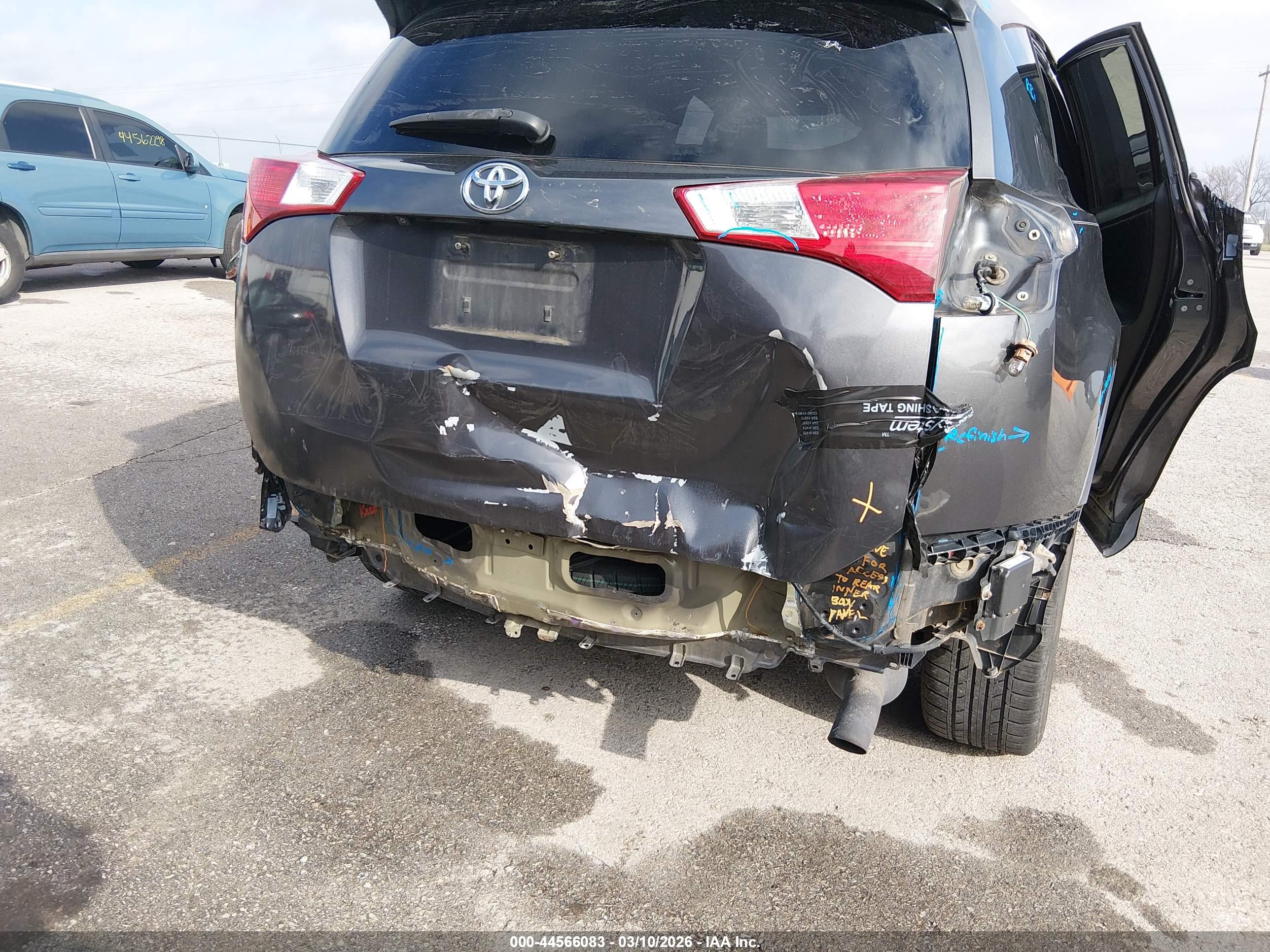 TOYOTA RAV4 image 6