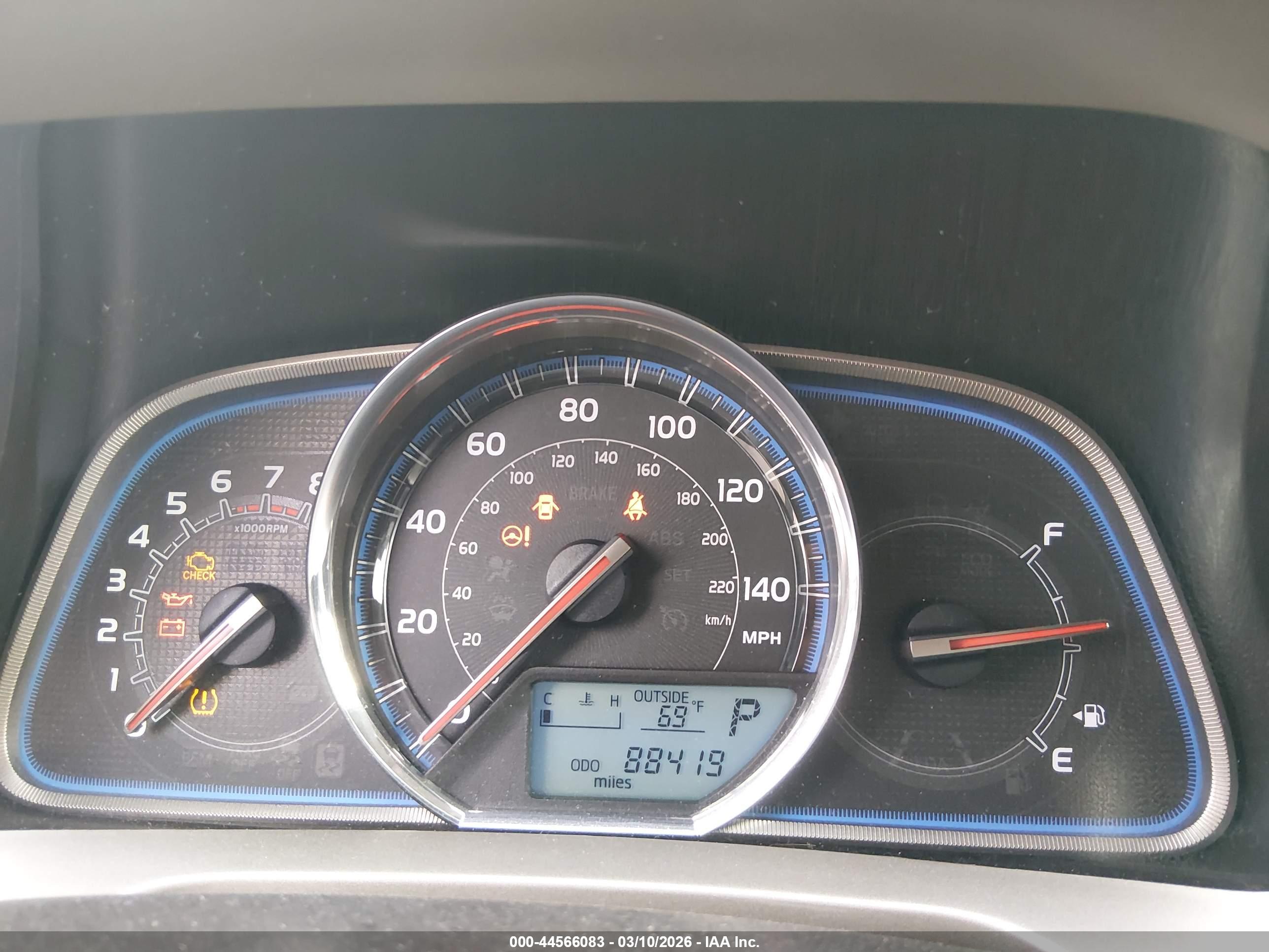 TOYOTA RAV4 image 7