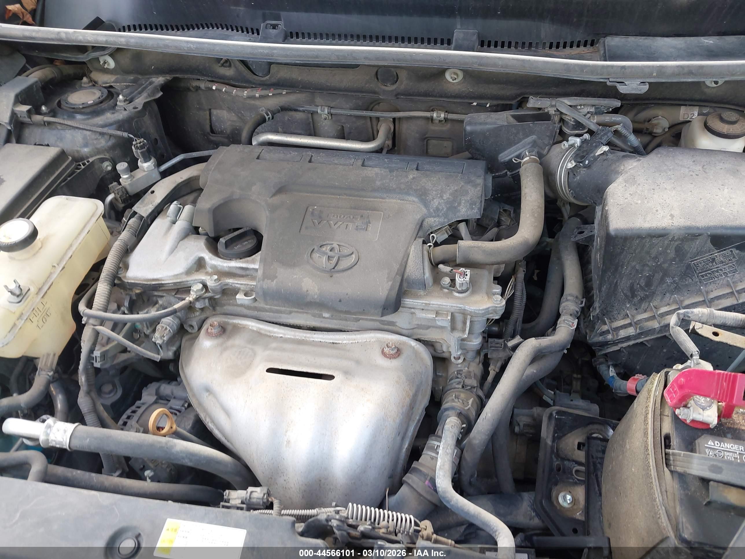 TOYOTA RAV4 image 10