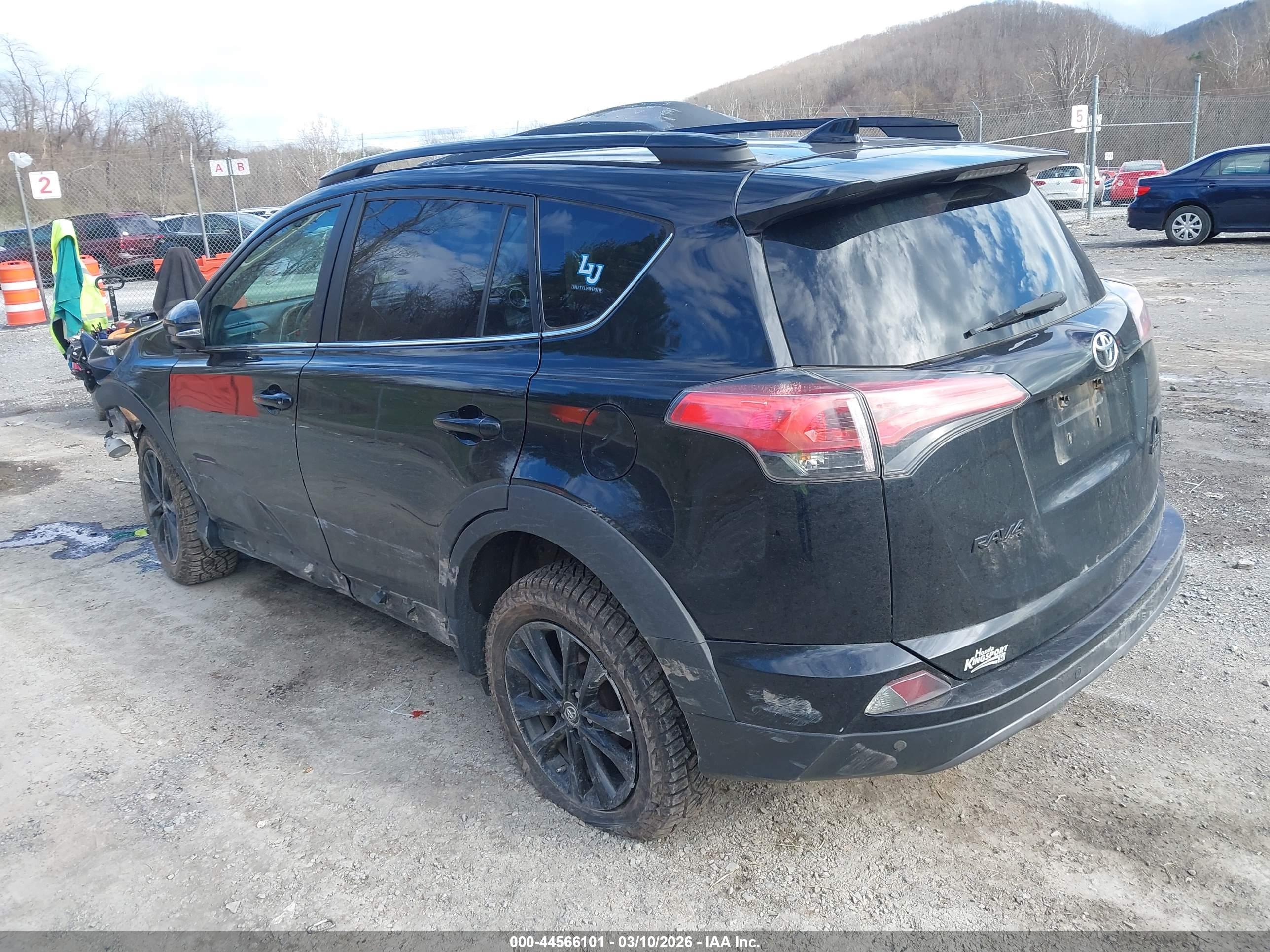TOYOTA RAV4 image 3