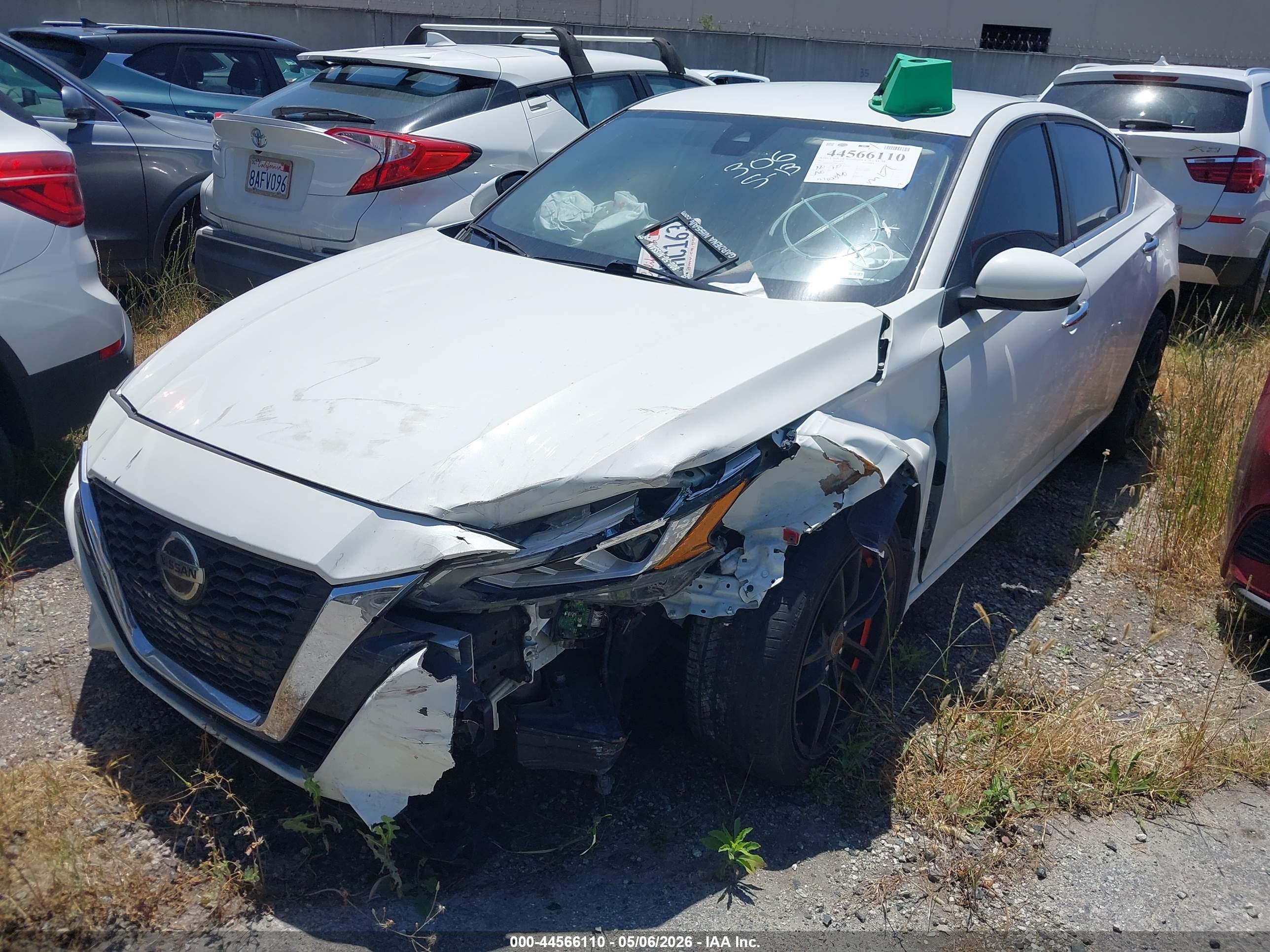 NISSAN ALTIMA image 2