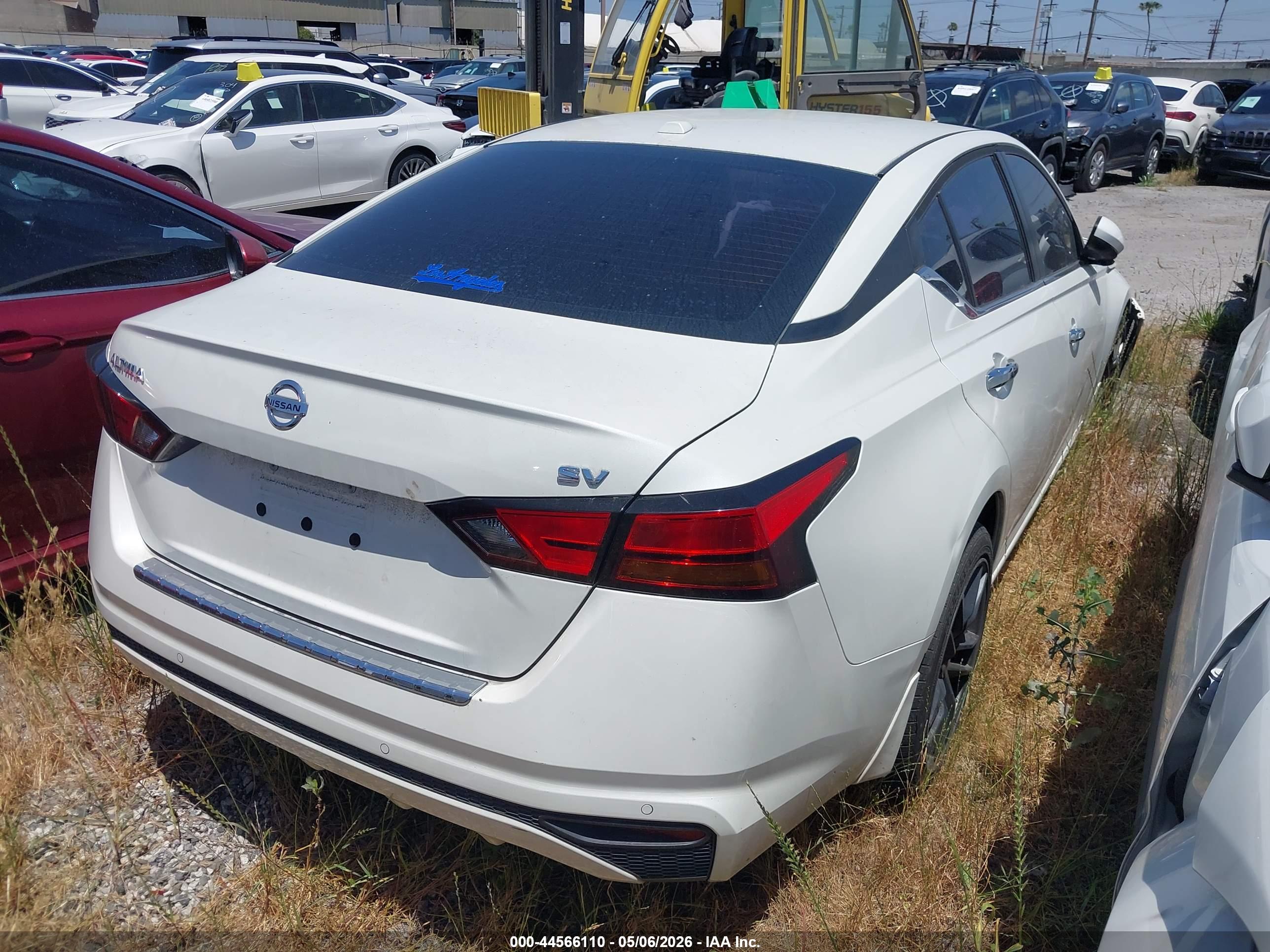 NISSAN ALTIMA image 4