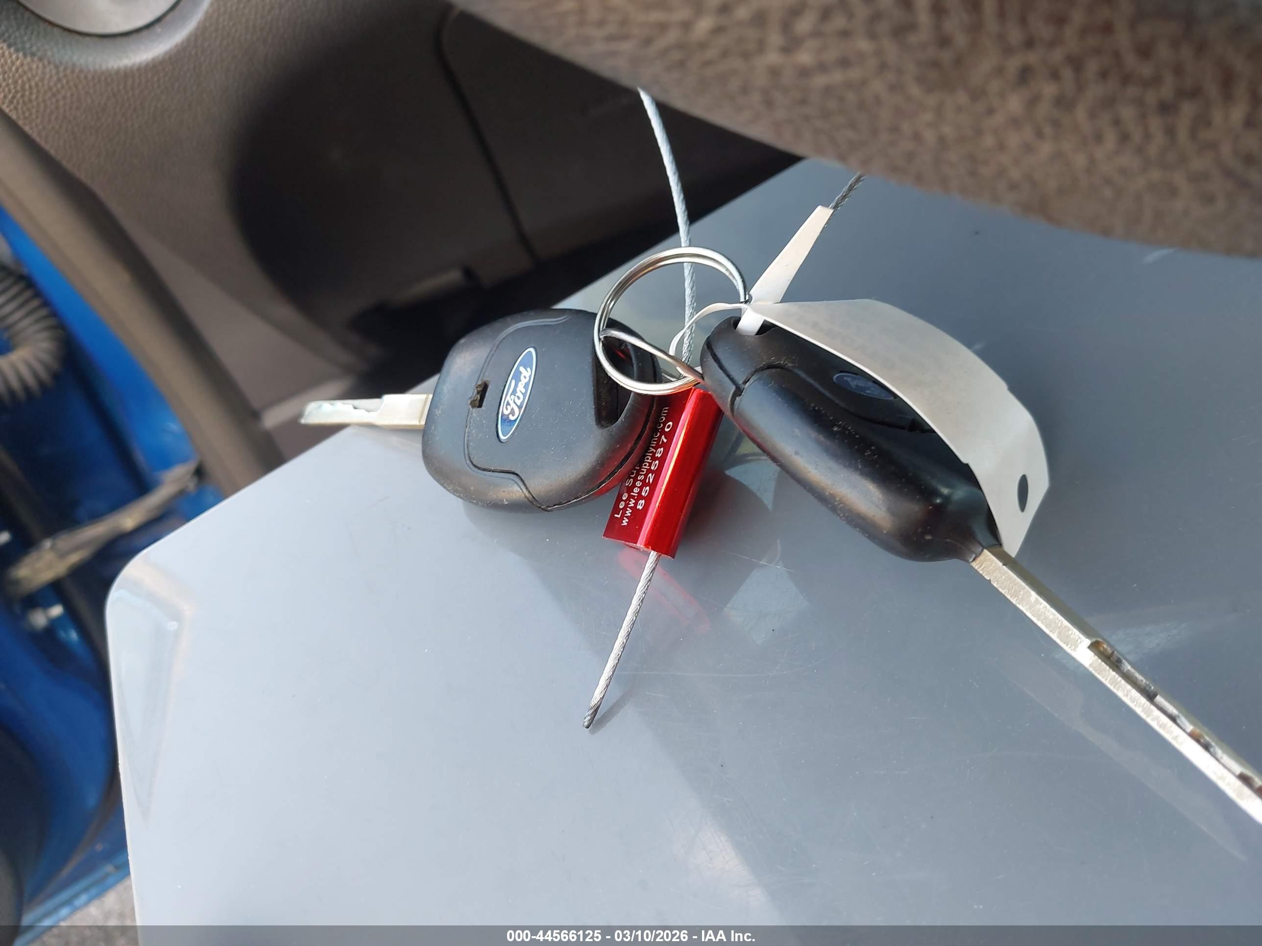 FORD FIESTA image 11