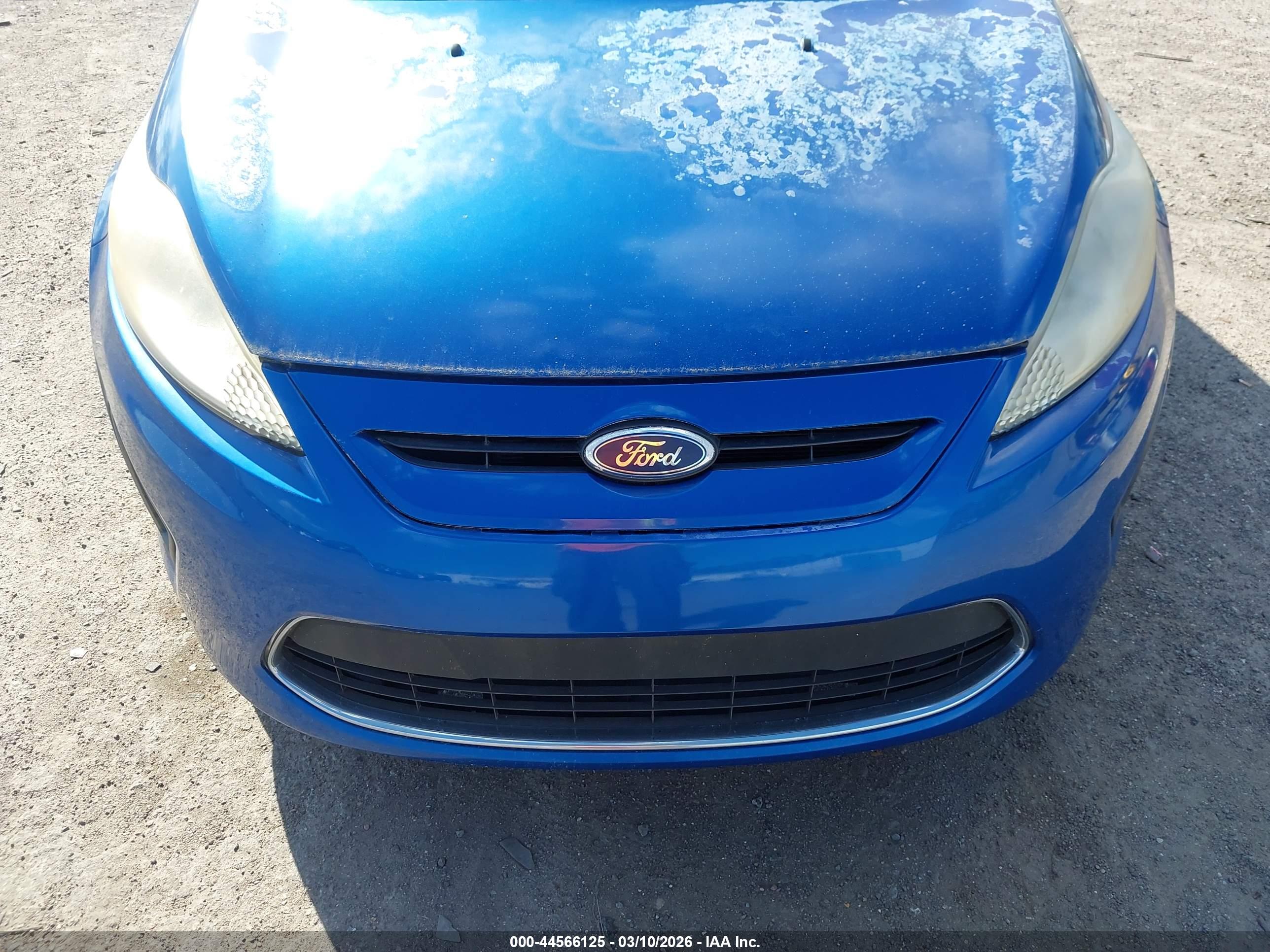 FORD FIESTA image 6
