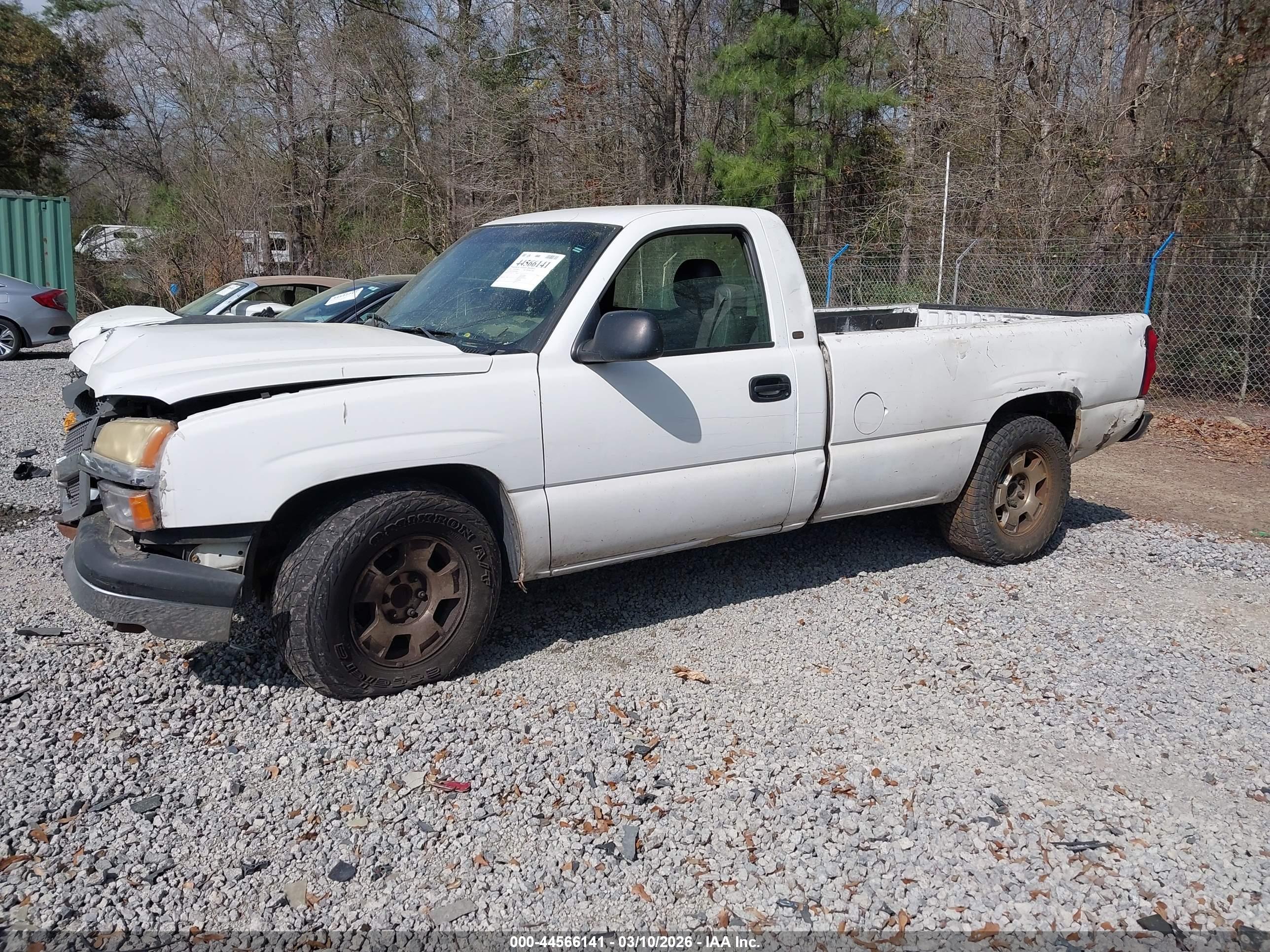 CHEVROLET SILVERADO image 2