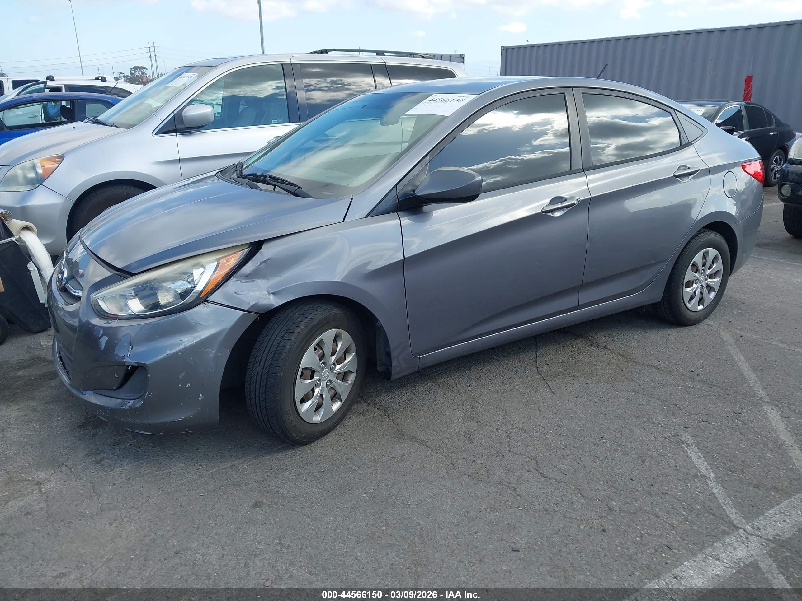 HYUNDAI ACCENT image 2