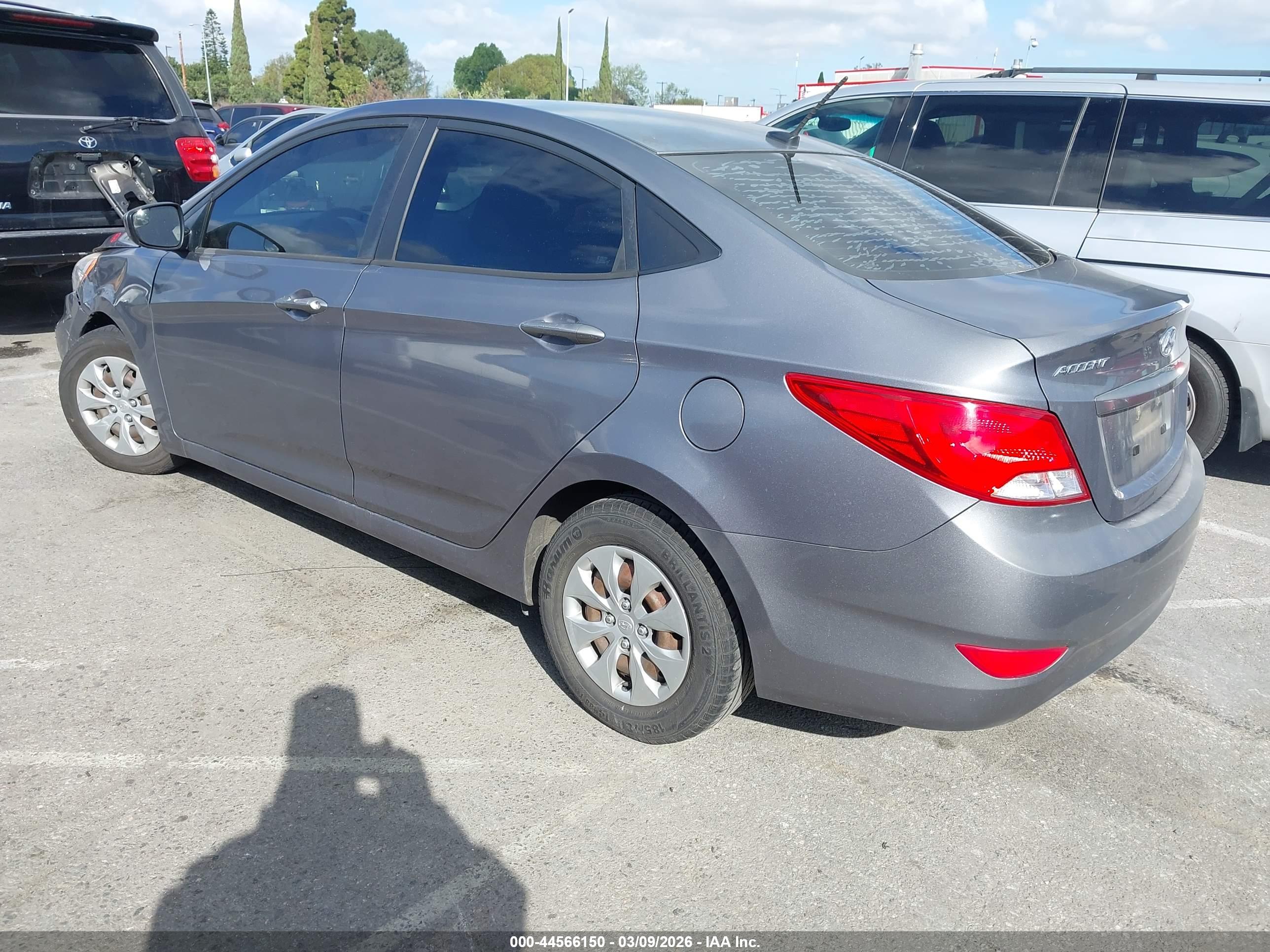 HYUNDAI ACCENT image 3