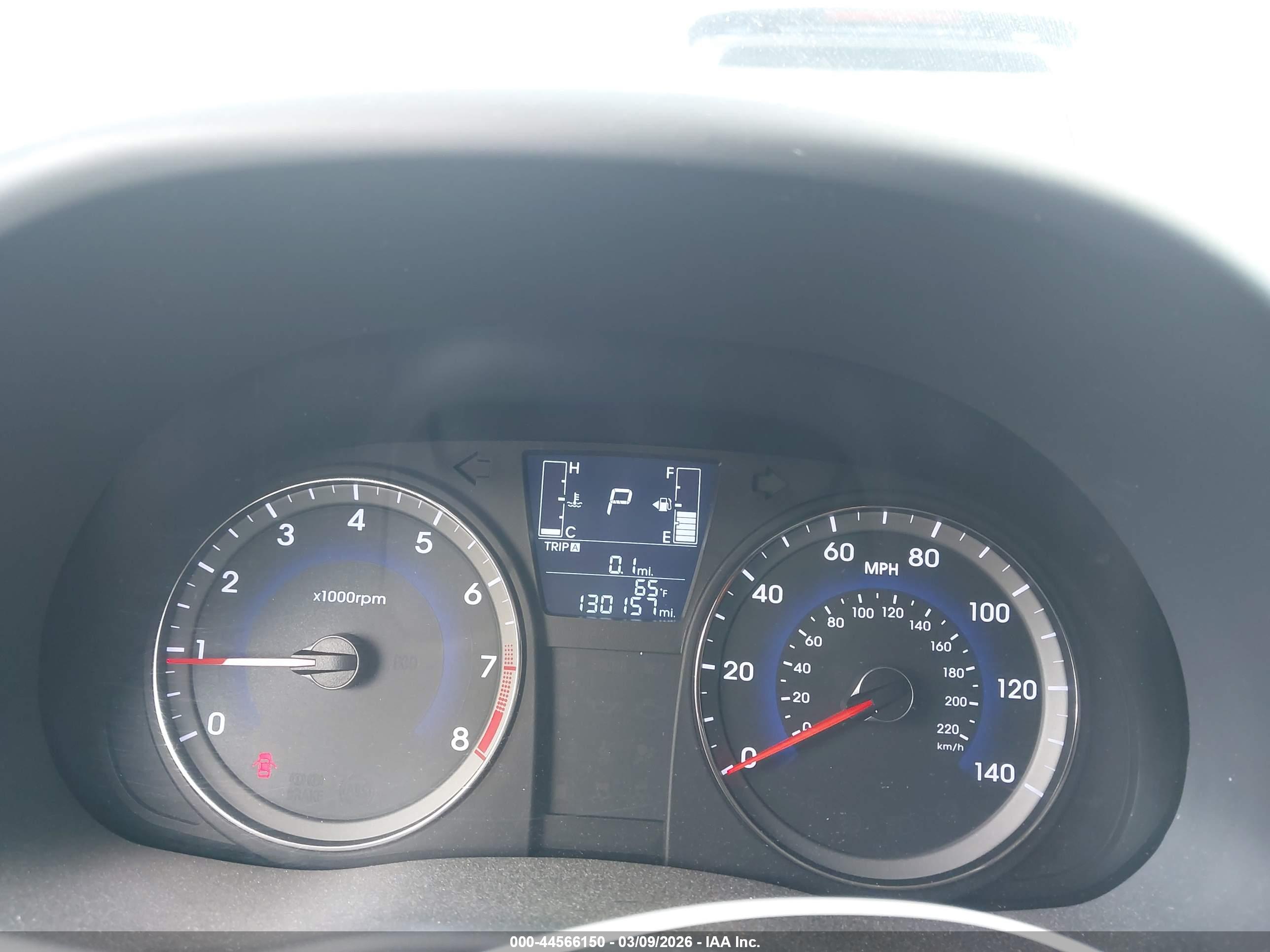 HYUNDAI ACCENT image 7