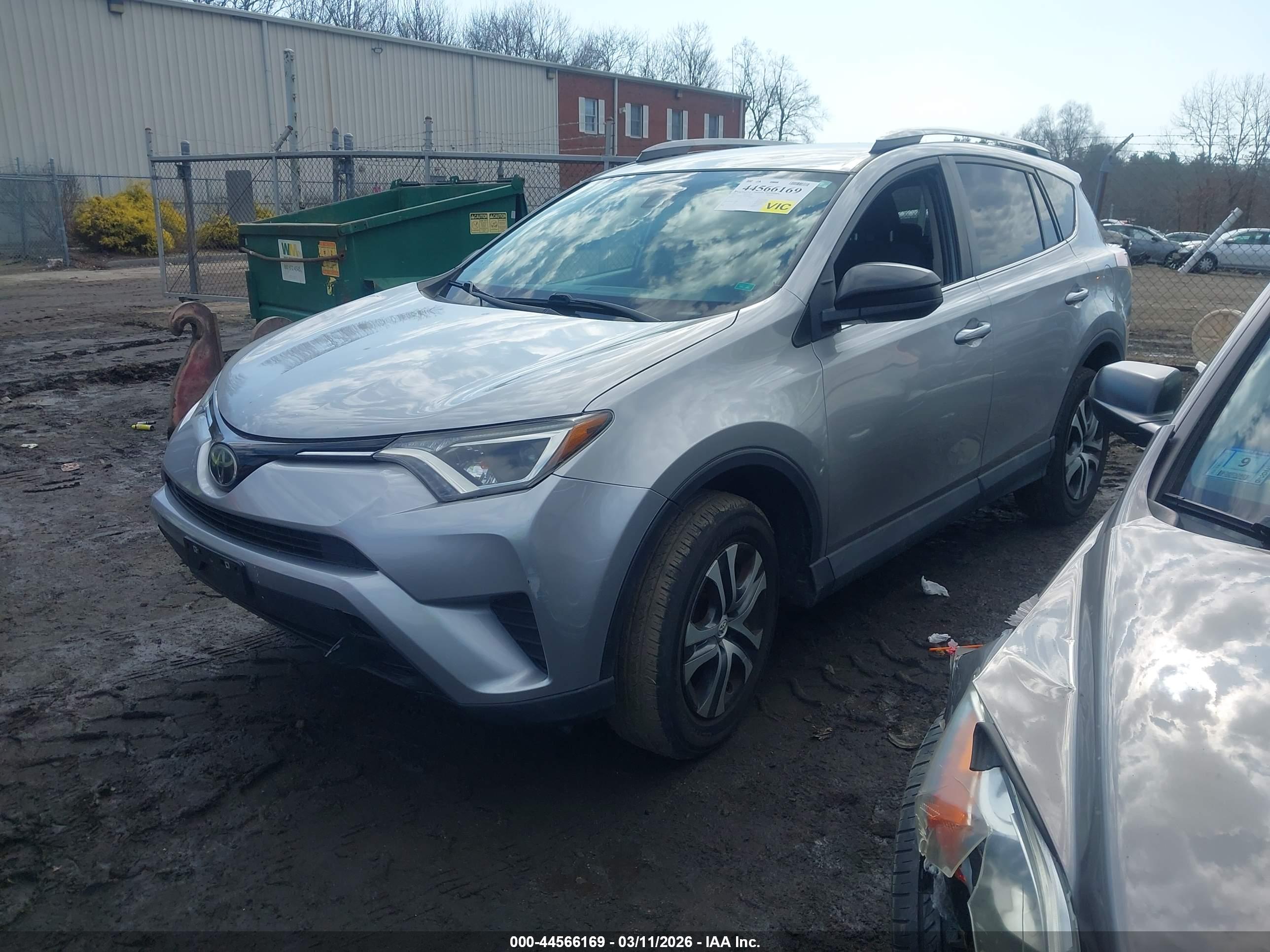 TOYOTA RAV4 image 2