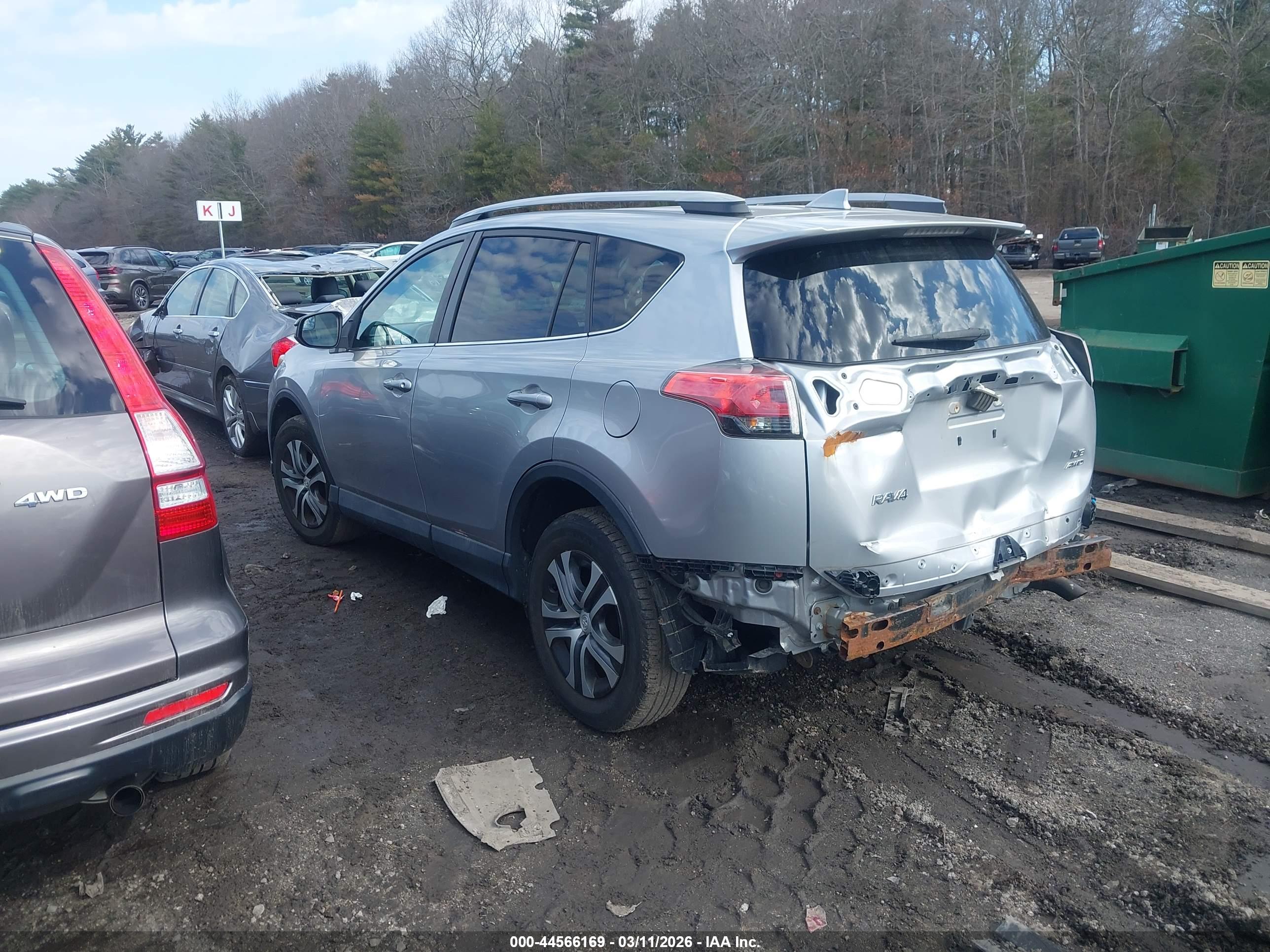 TOYOTA RAV4 image 3
