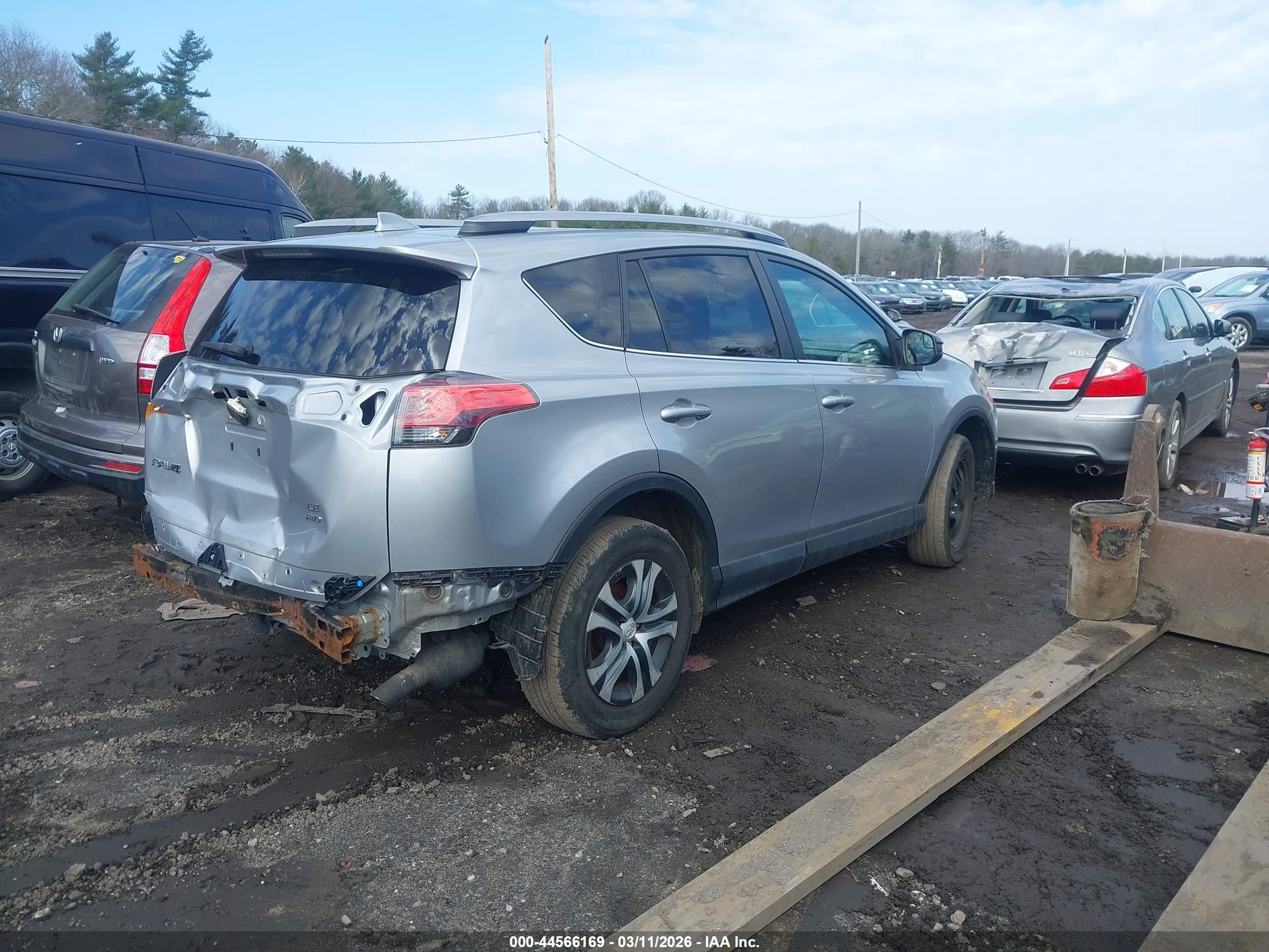 TOYOTA RAV4 image 4