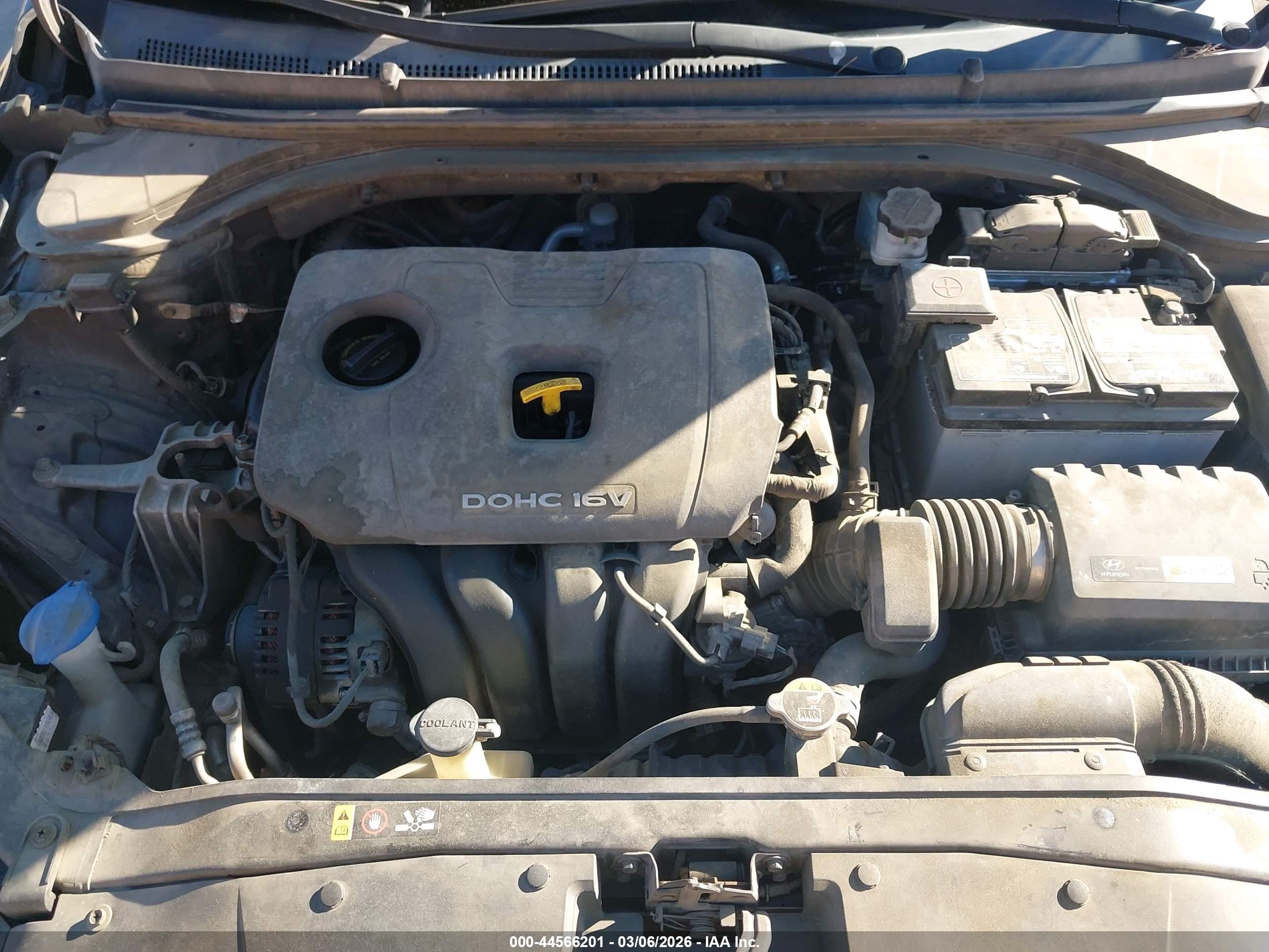 HYUNDAI ELANTRA image 10