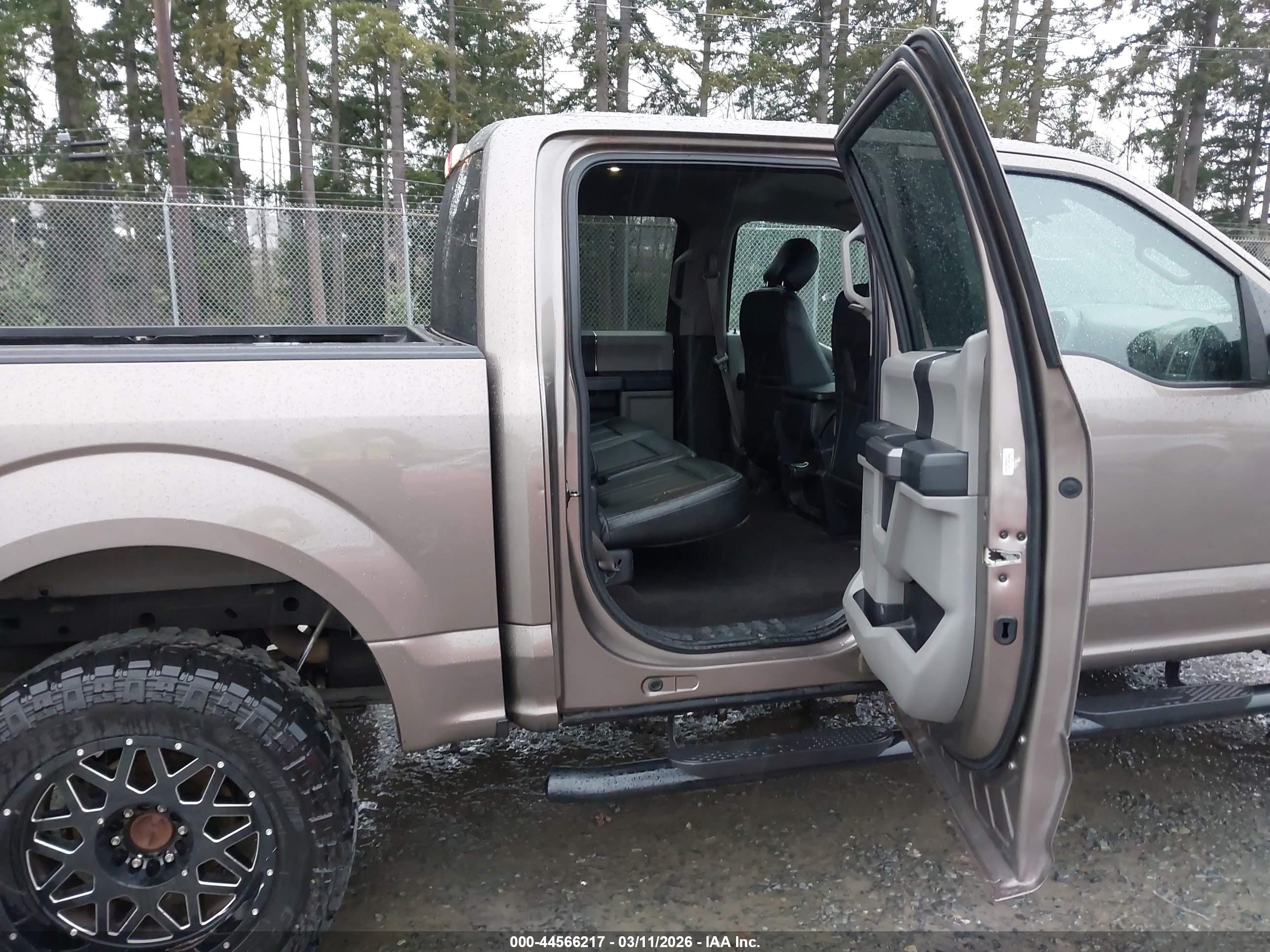 FORD F-150 image 8