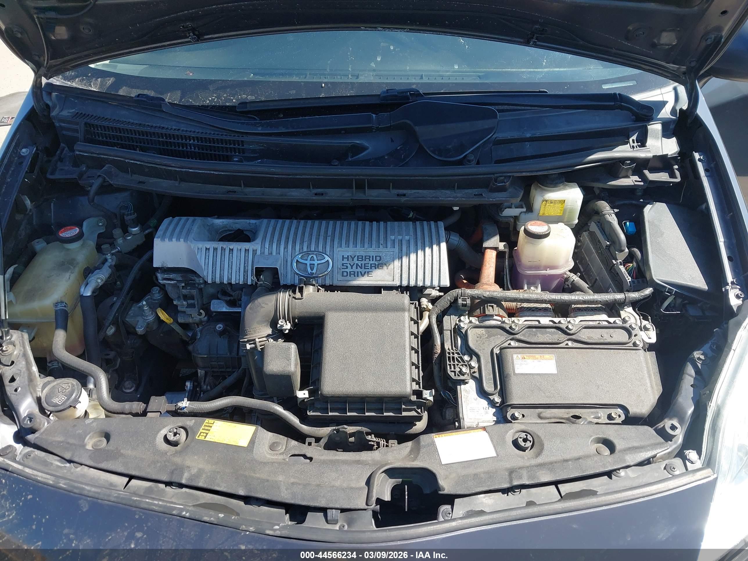 TOYOTA PRIUS image 10