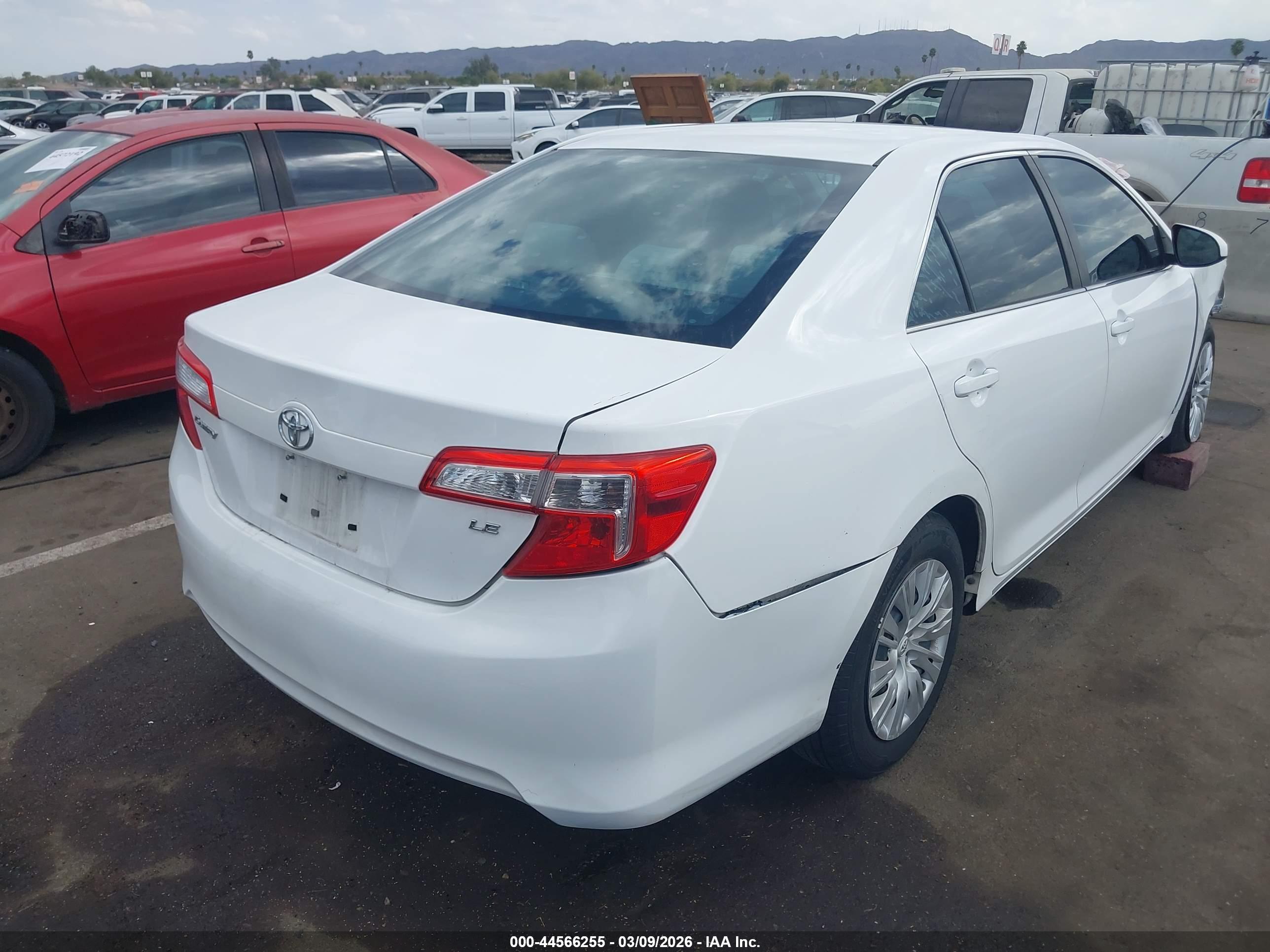 TOYOTA CAMRY image 4