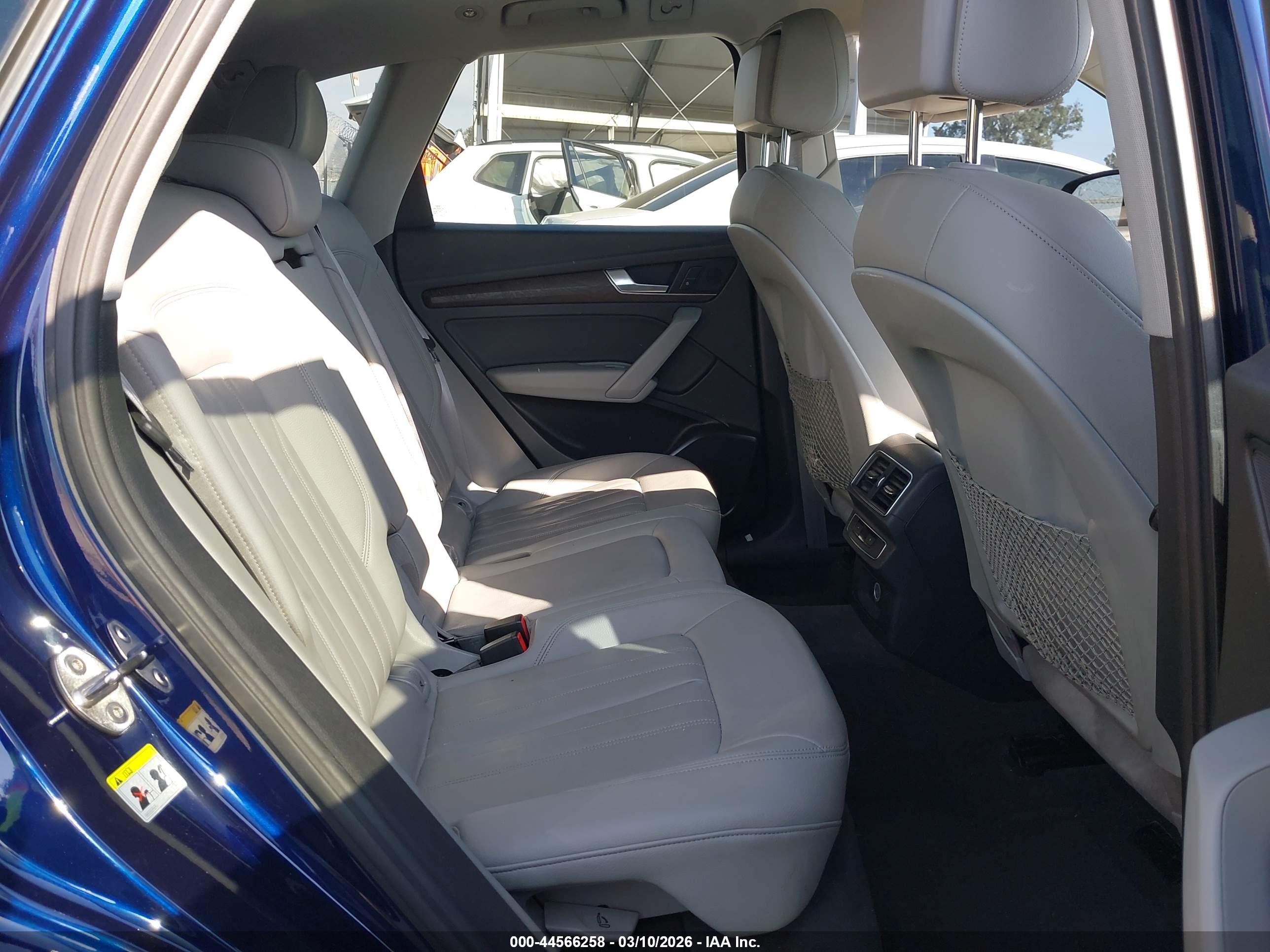 AUDI Q5 image 8