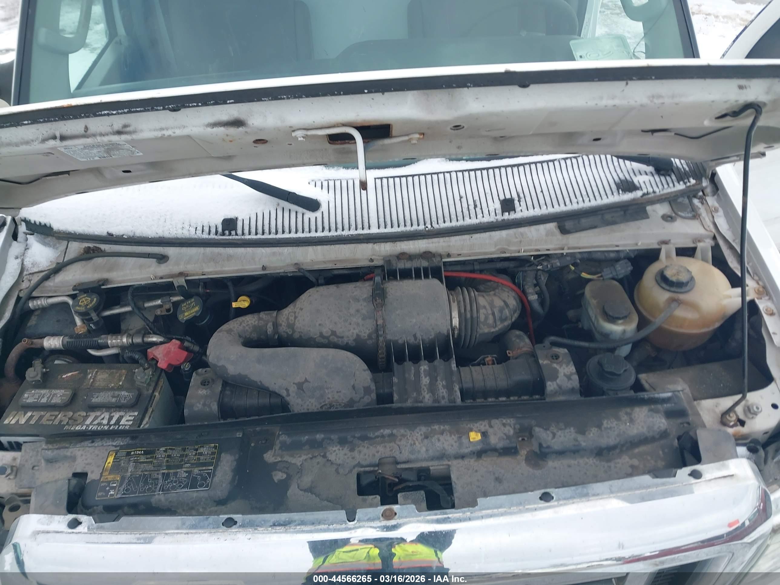 FORD E-350 image 10