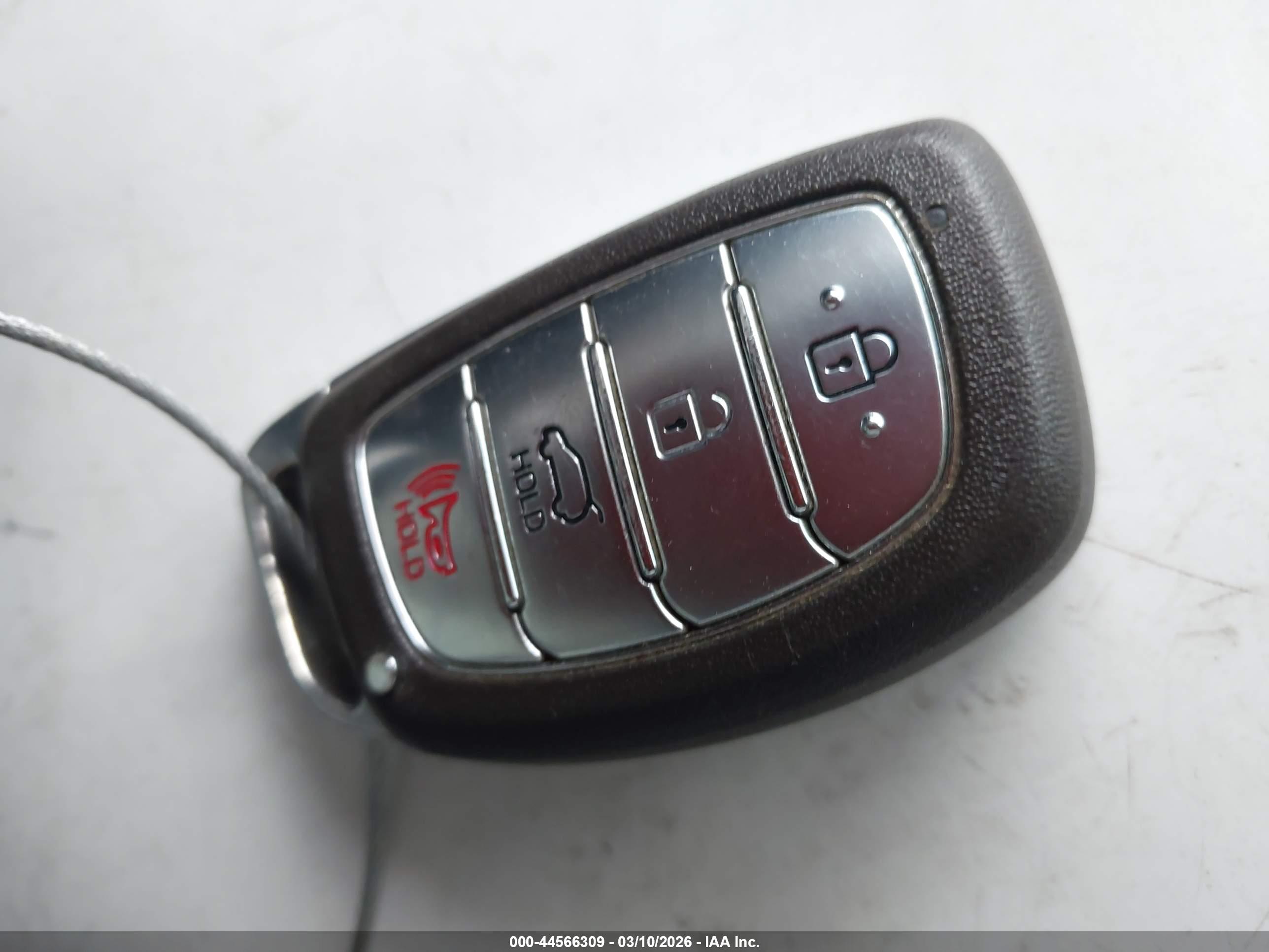 HYUNDAI IONIQ image 11