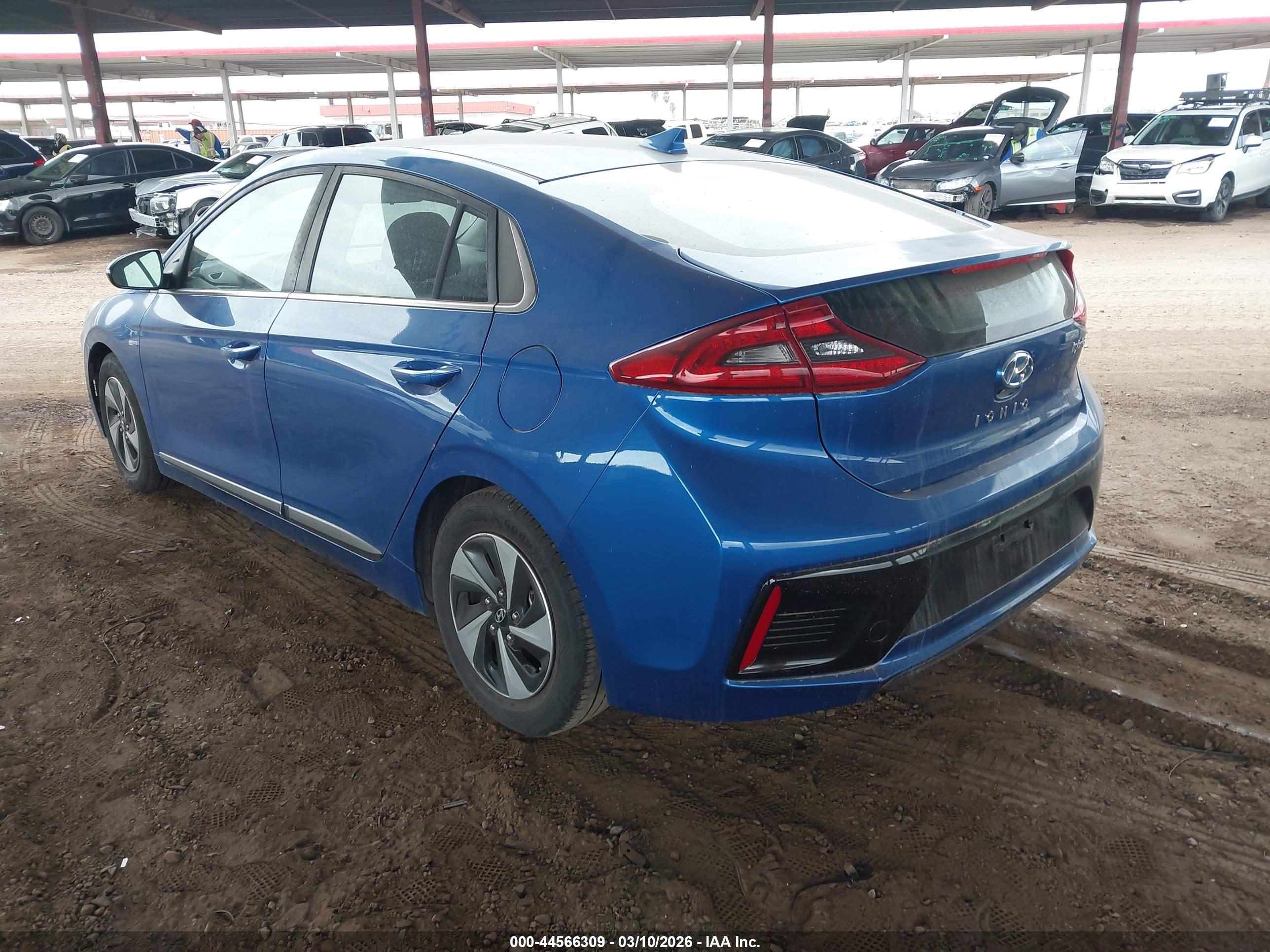 HYUNDAI IONIQ image 3