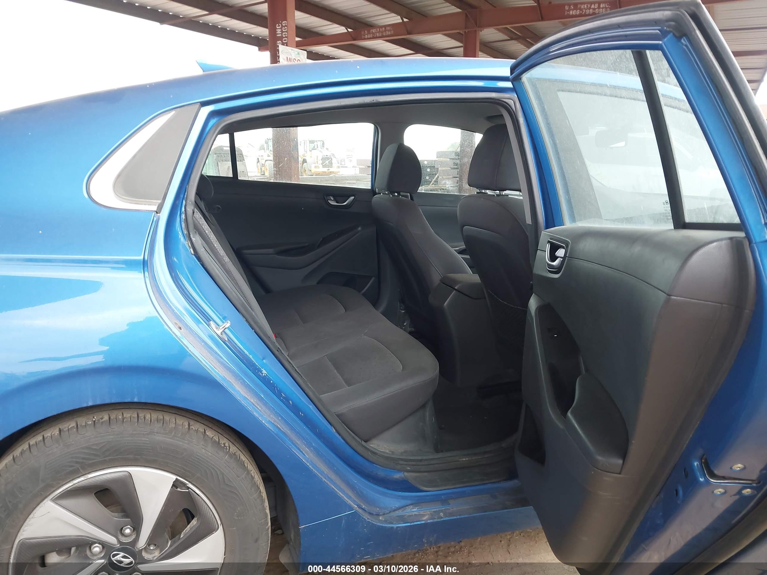 HYUNDAI IONIQ image 8