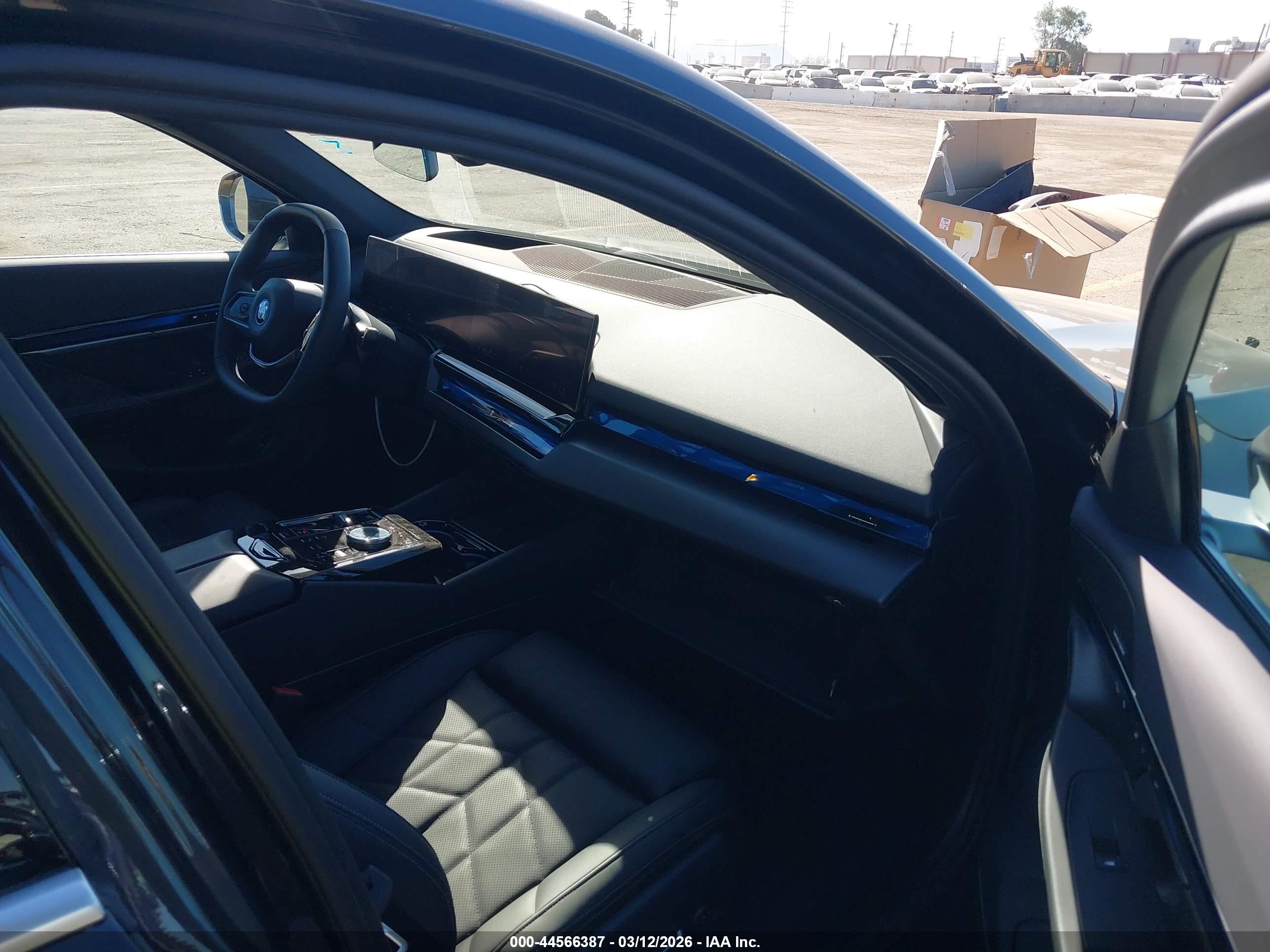 BMW I5 image 5