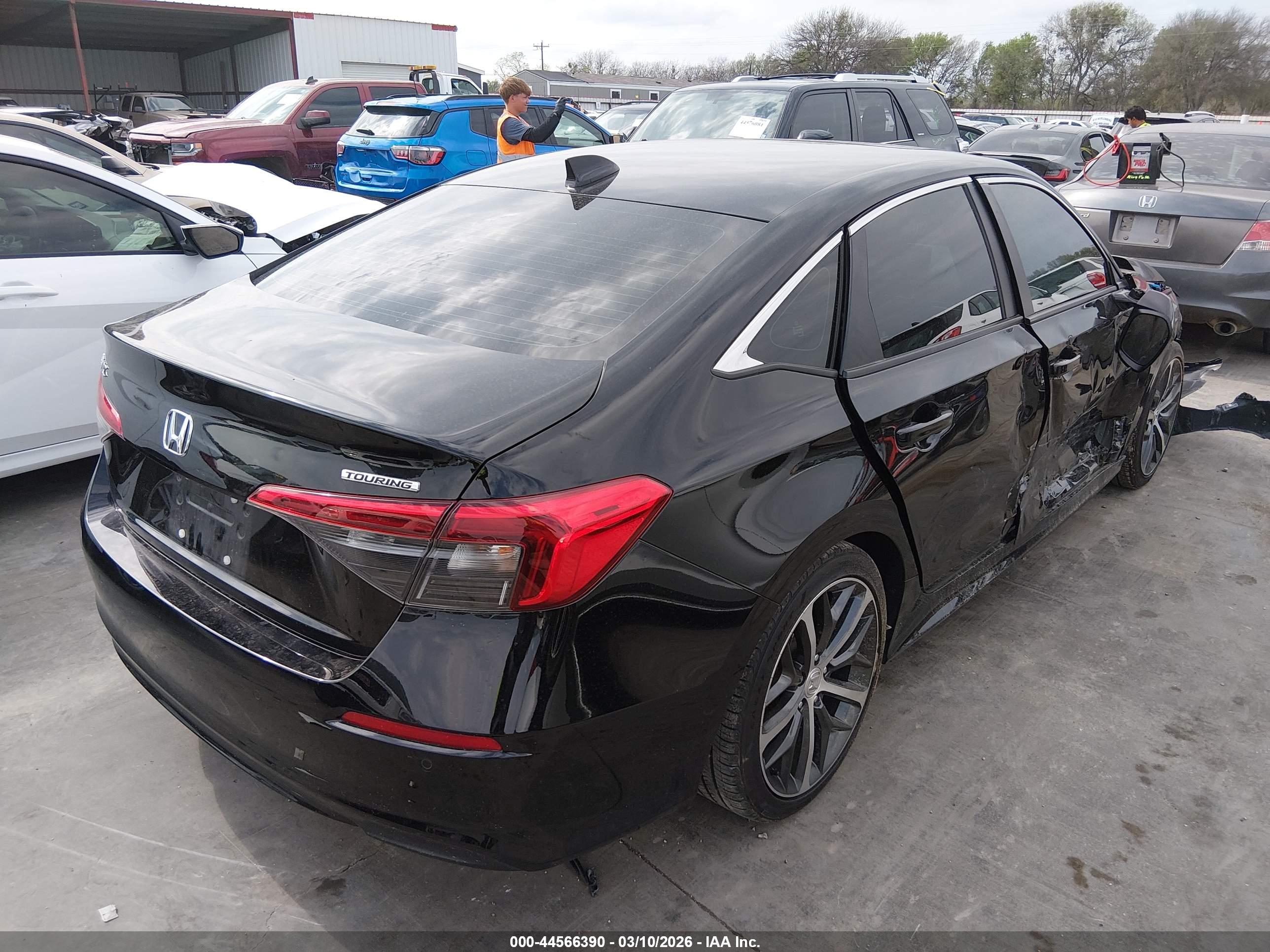 HONDA CIVIC image 4