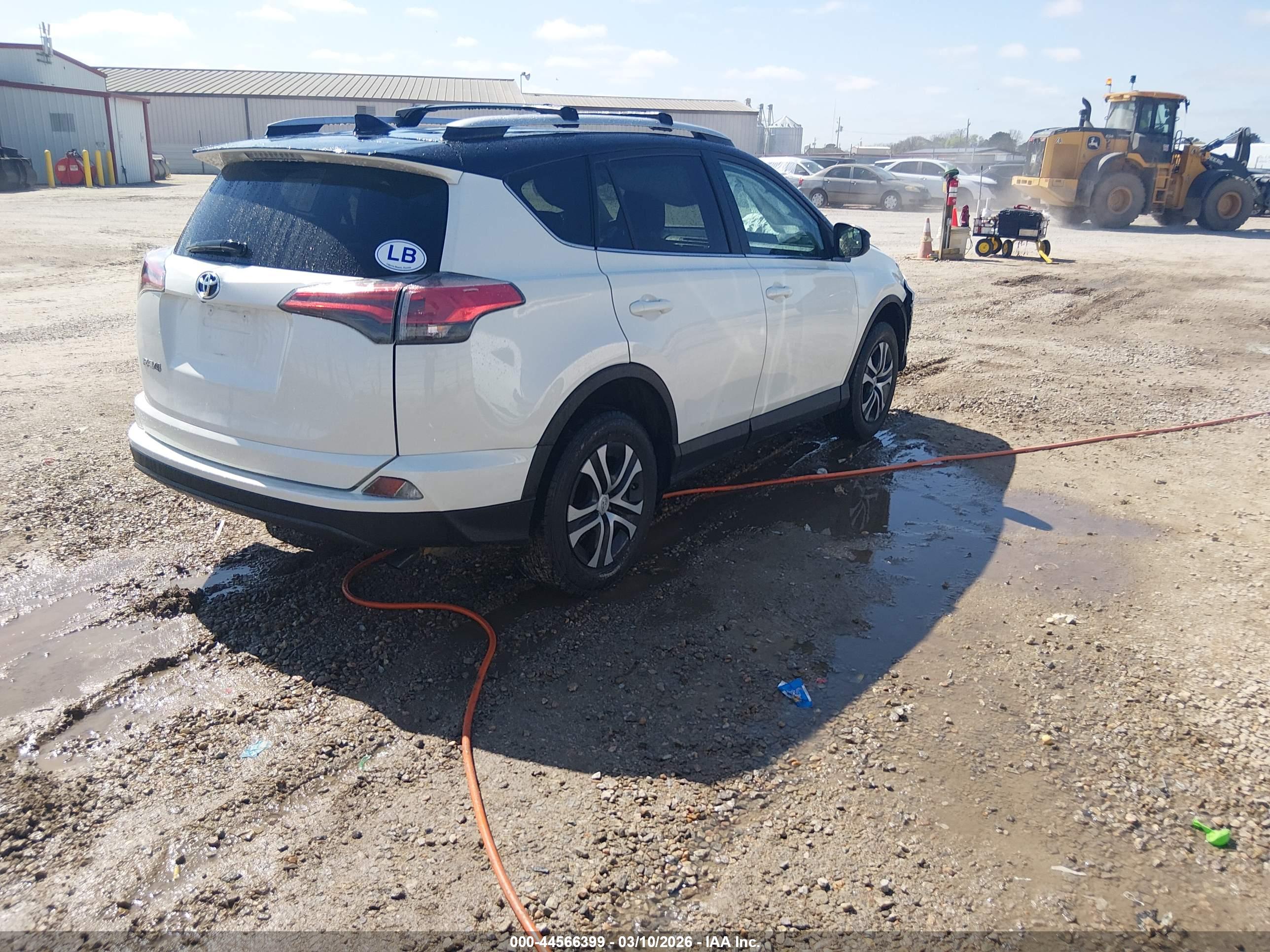 TOYOTA RAV4 image 4