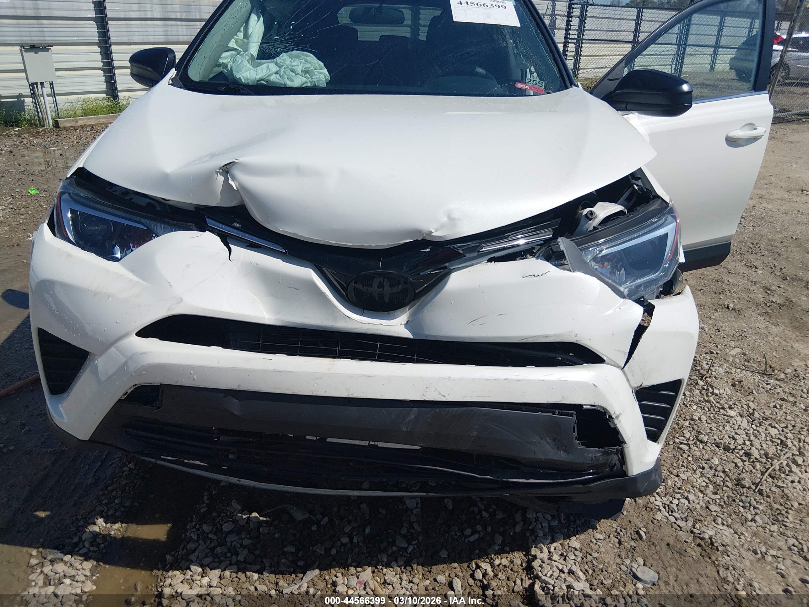 TOYOTA RAV4 image 6