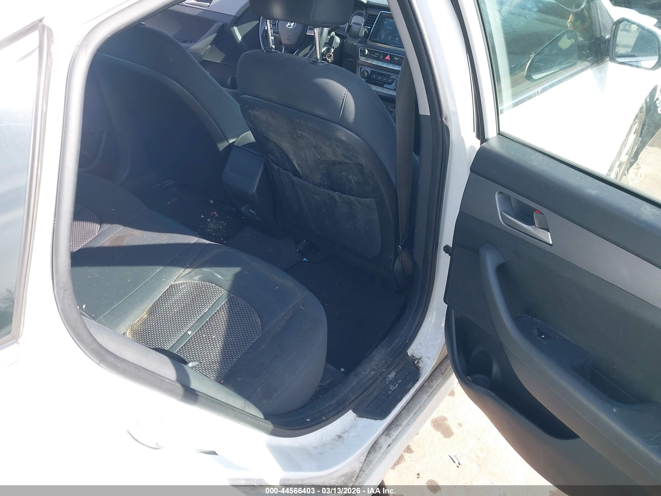 HYUNDAI SONATA image 8