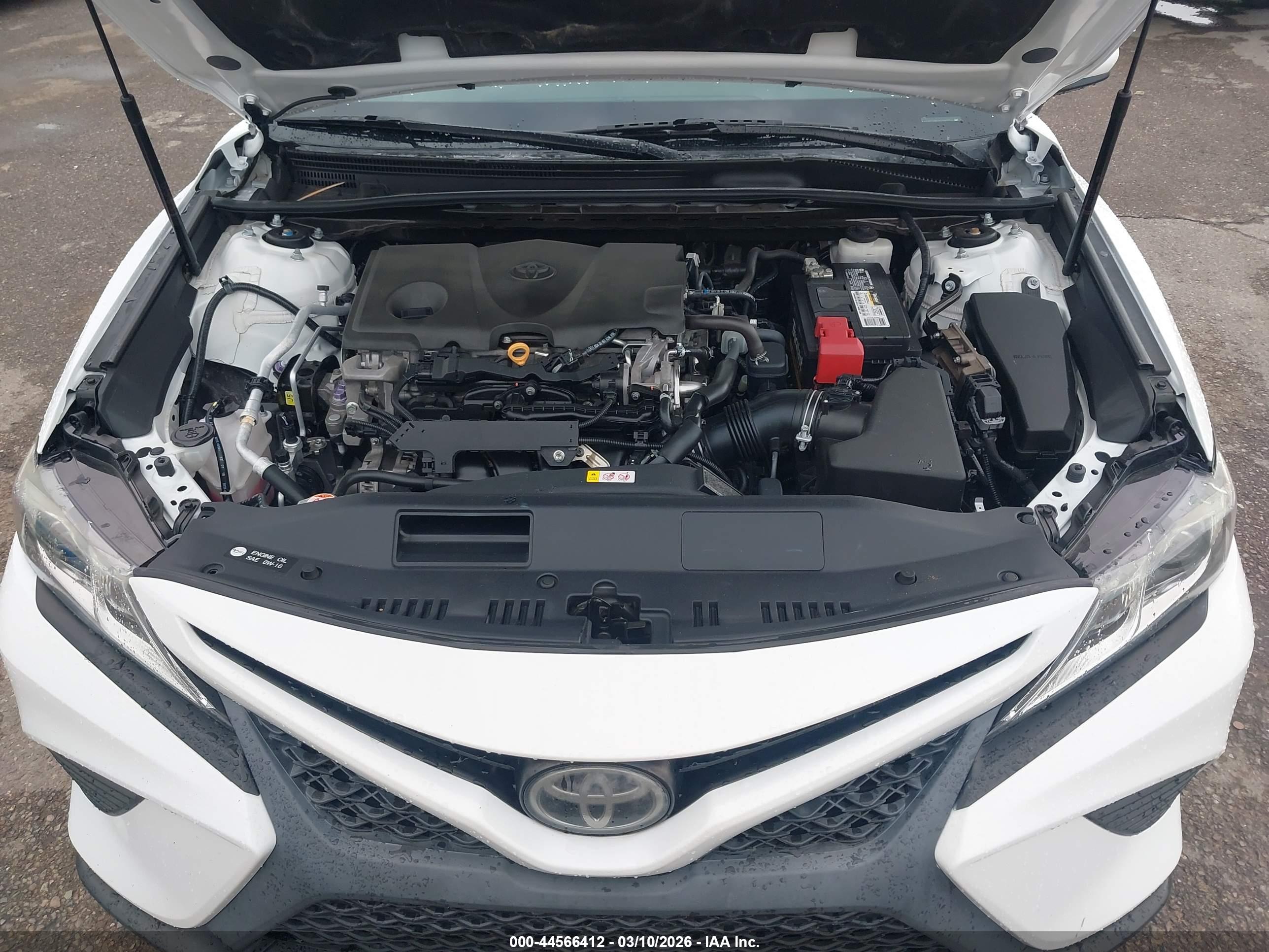 TOYOTA CAMRY image 10