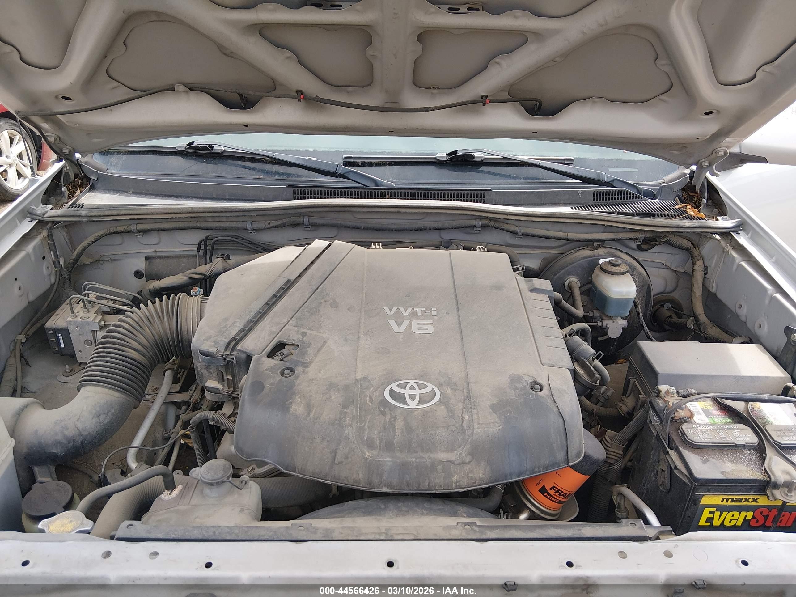 TOYOTA TACOMA image 10