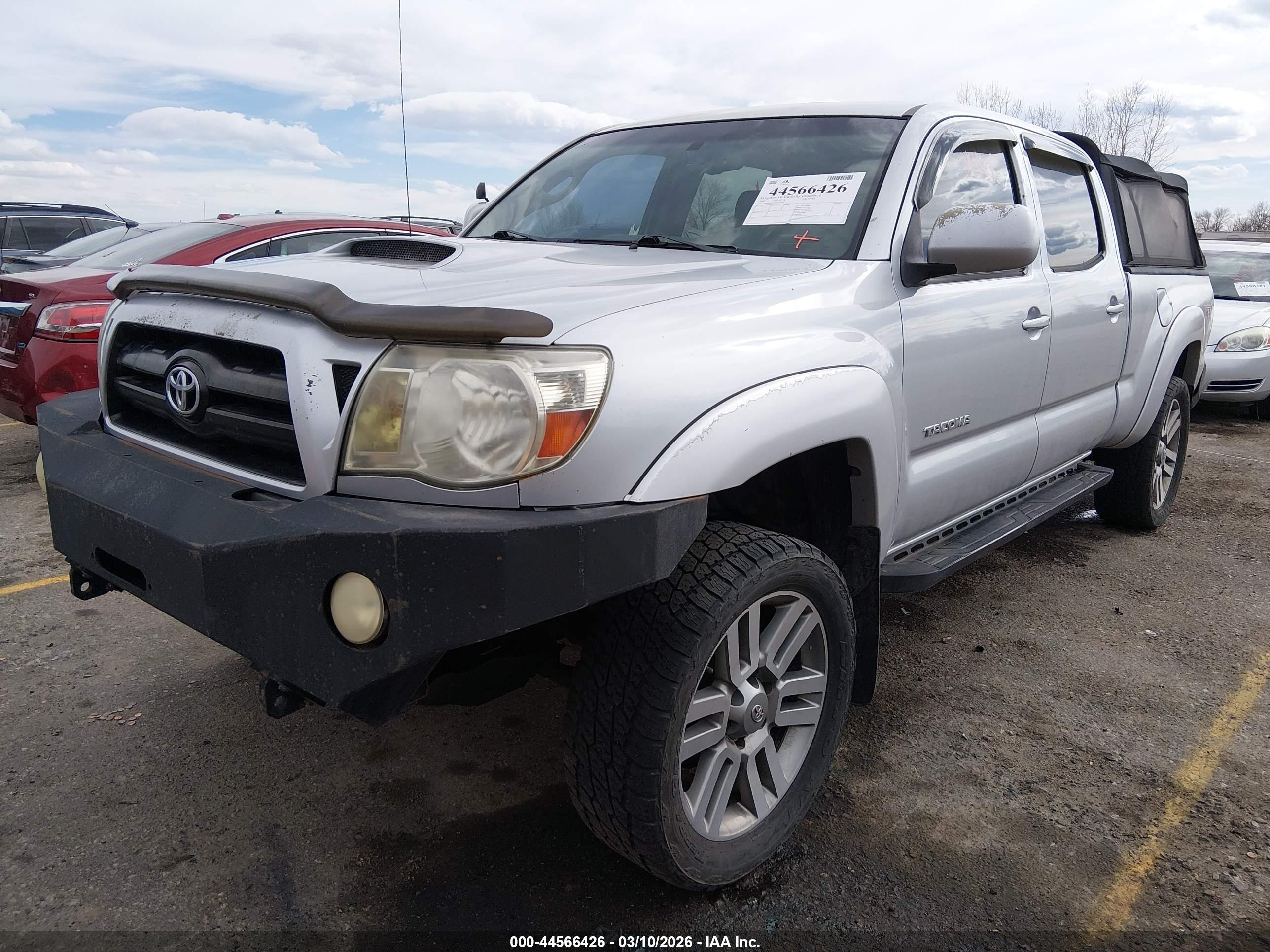 TOYOTA TACOMA image 2