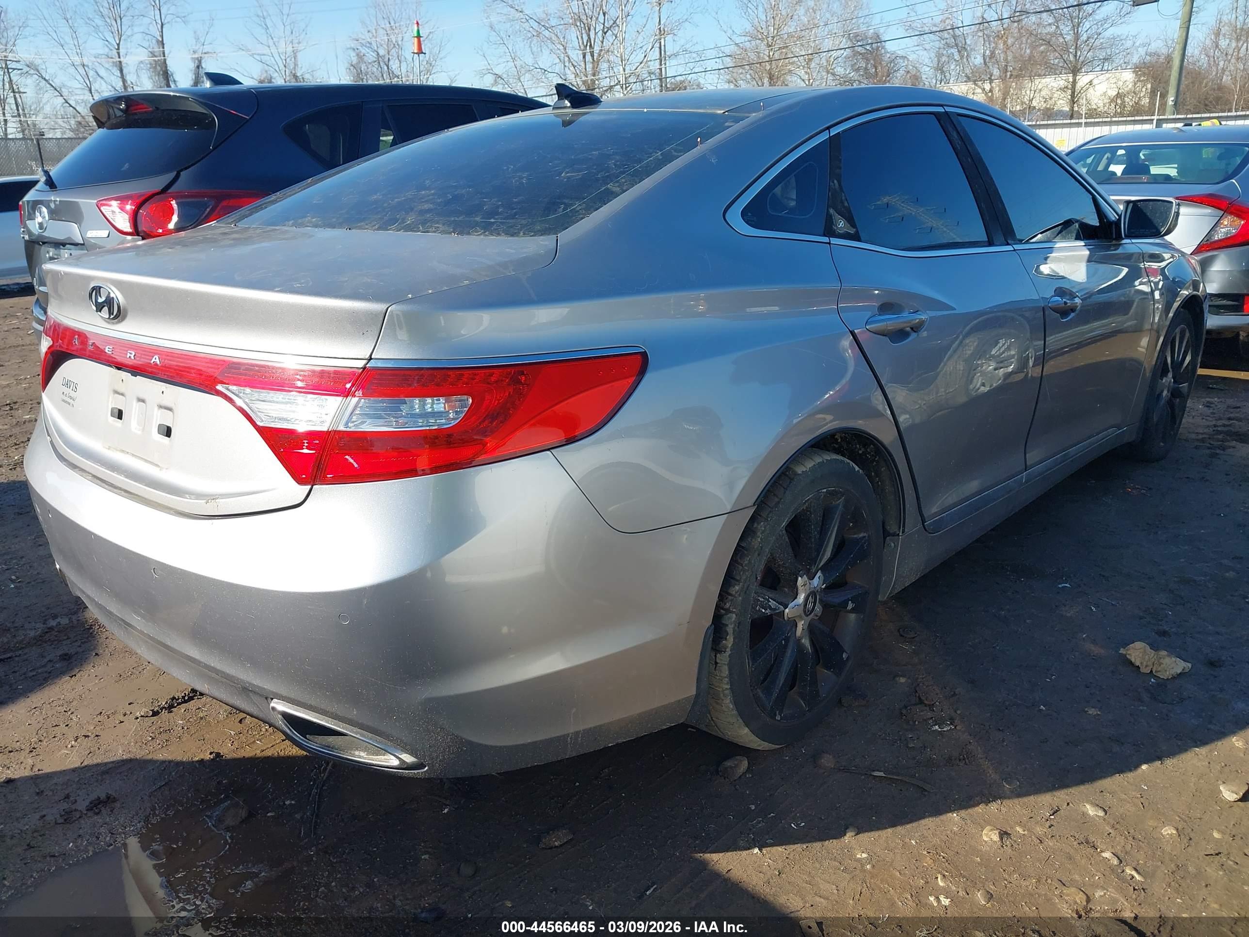 HYUNDAI AZERA image 6