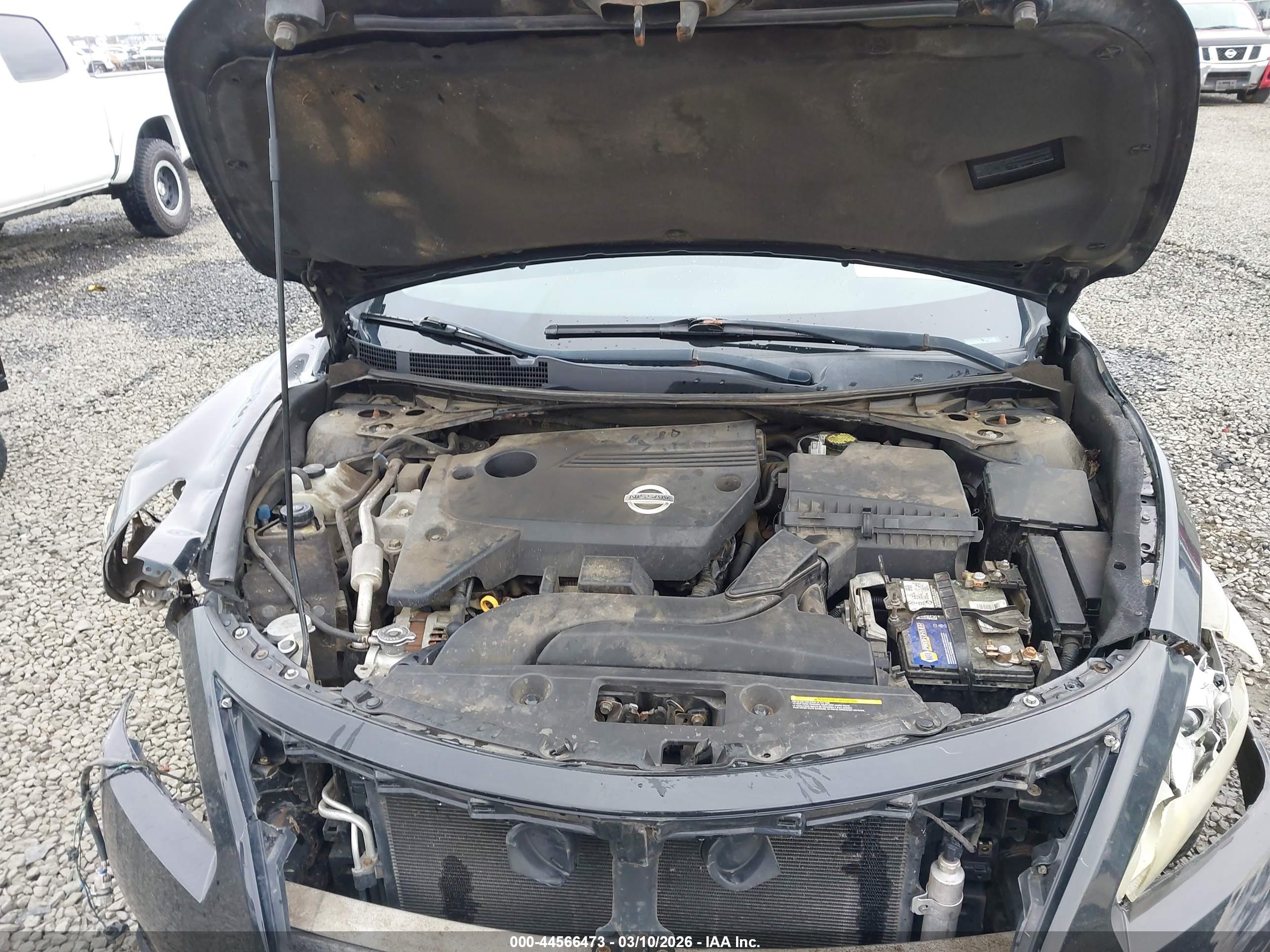 NISSAN ALTIMA image 10