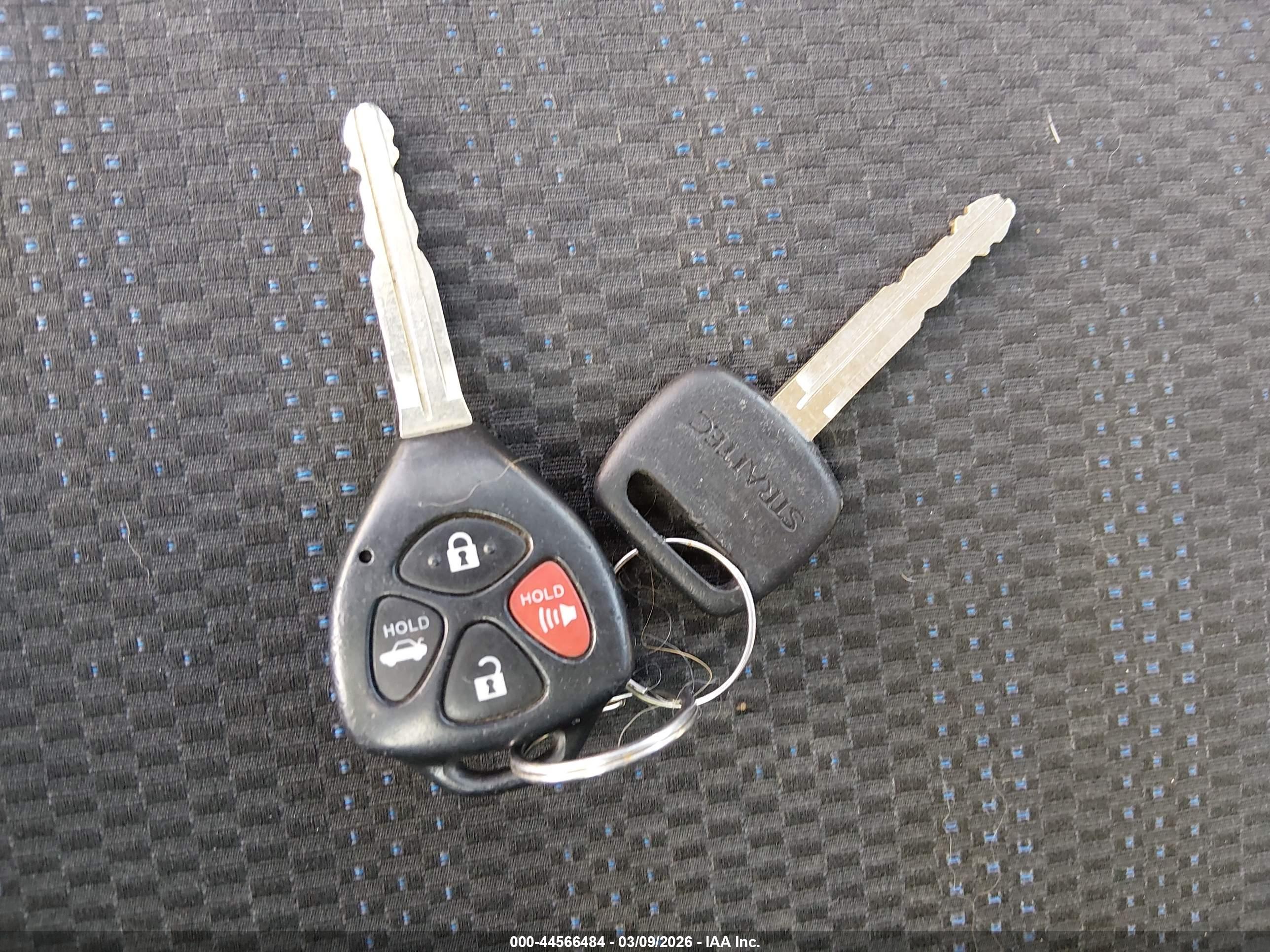 TOYOTA COROLLA image 11