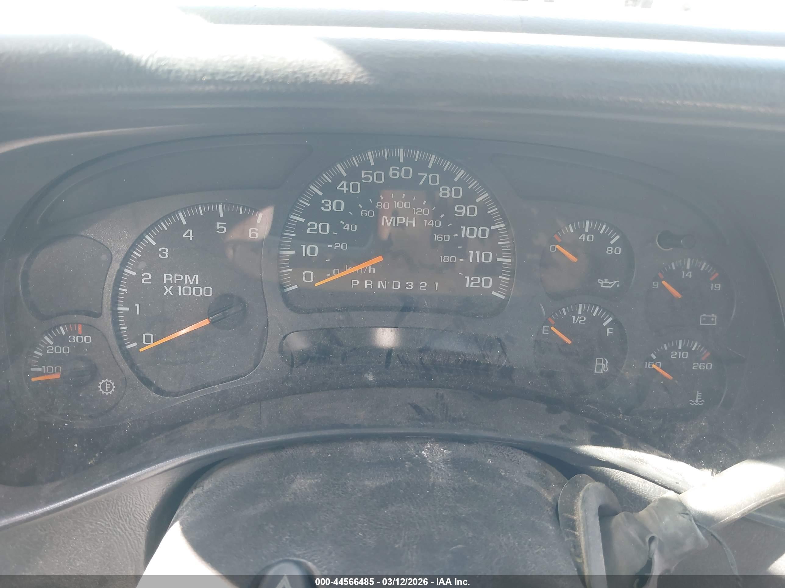 CHEVROLET SILVERADO image 7