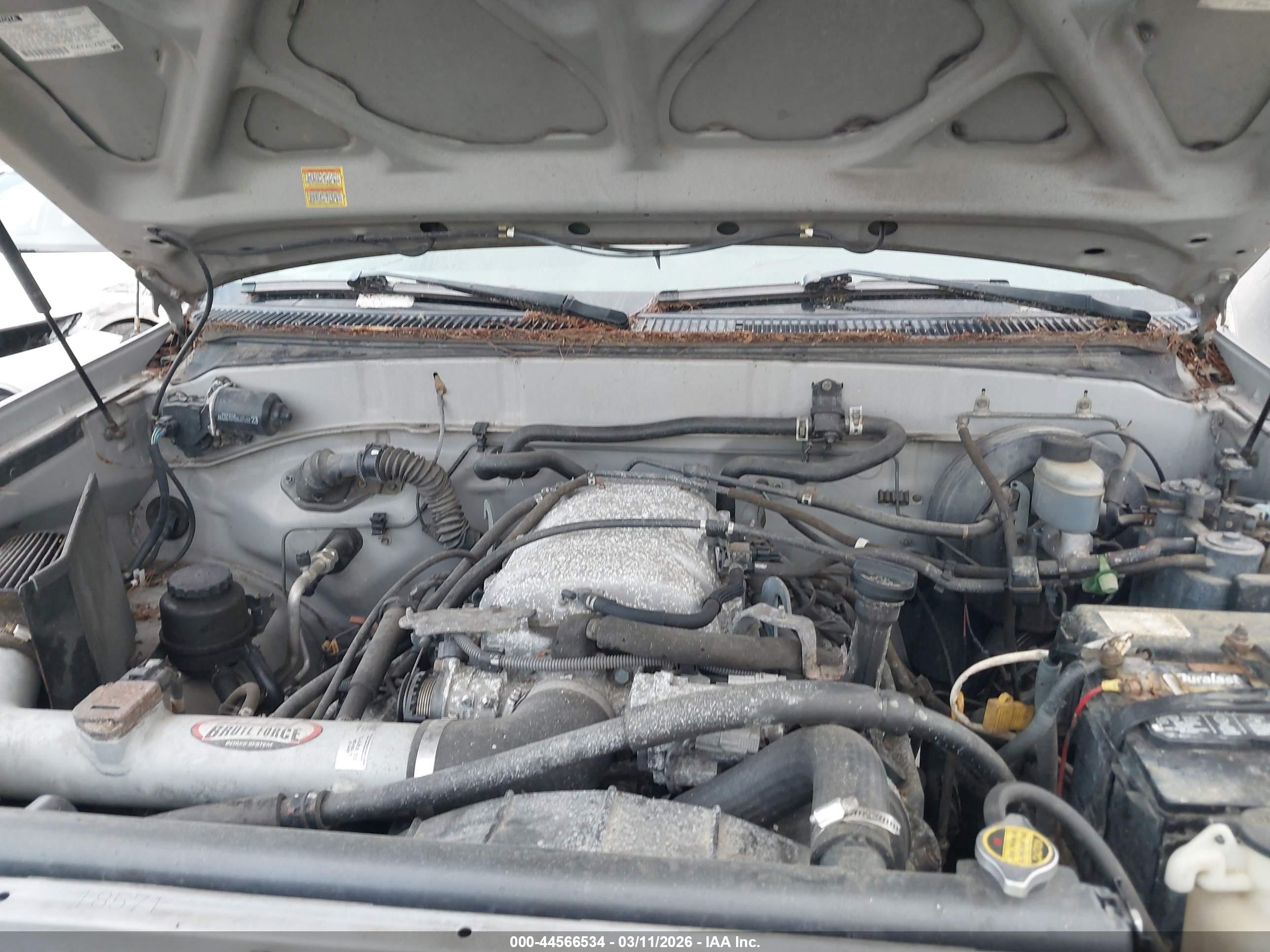 TOYOTA TUNDRA image 10