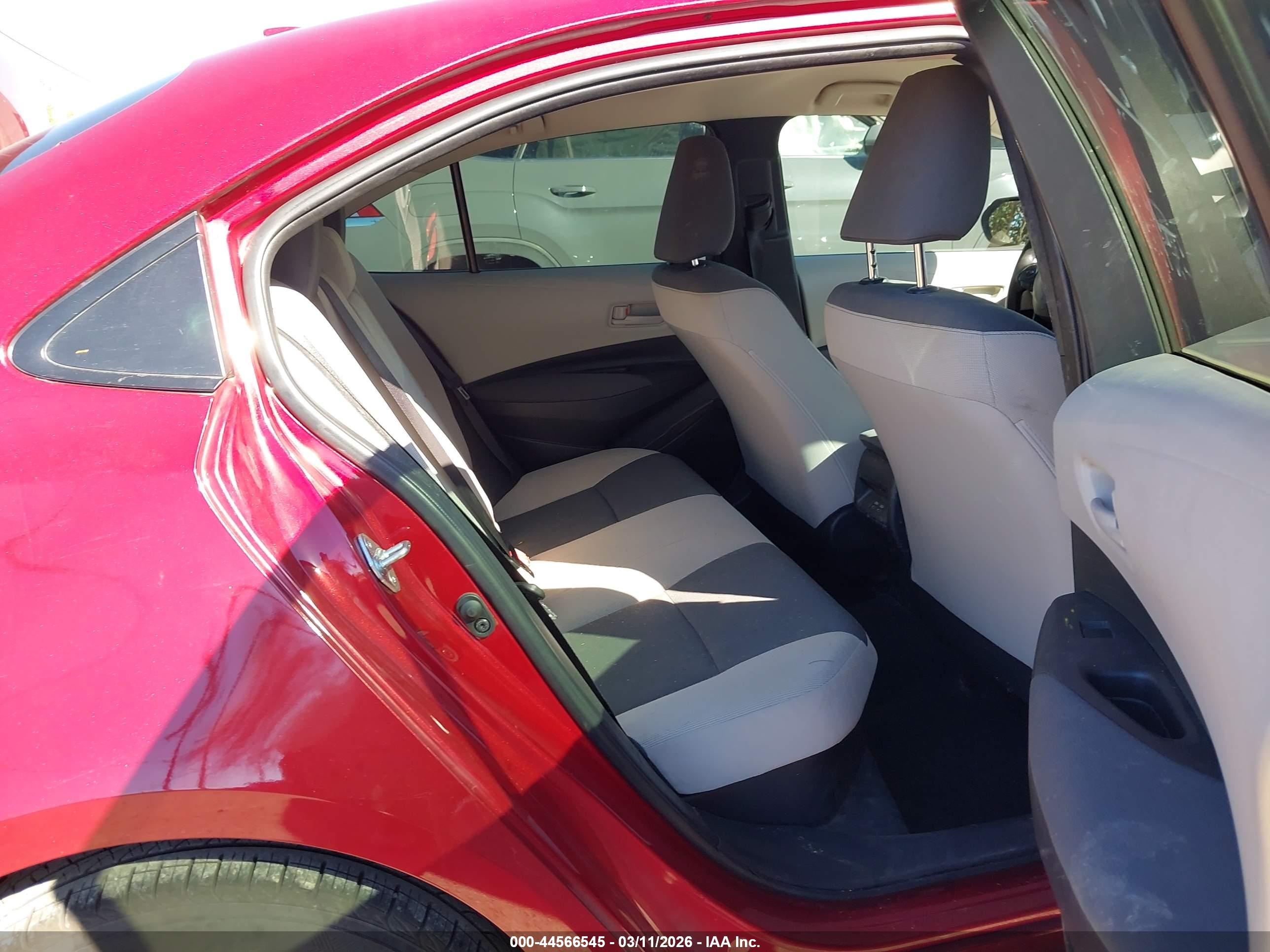 TOYOTA COROLLA image 8