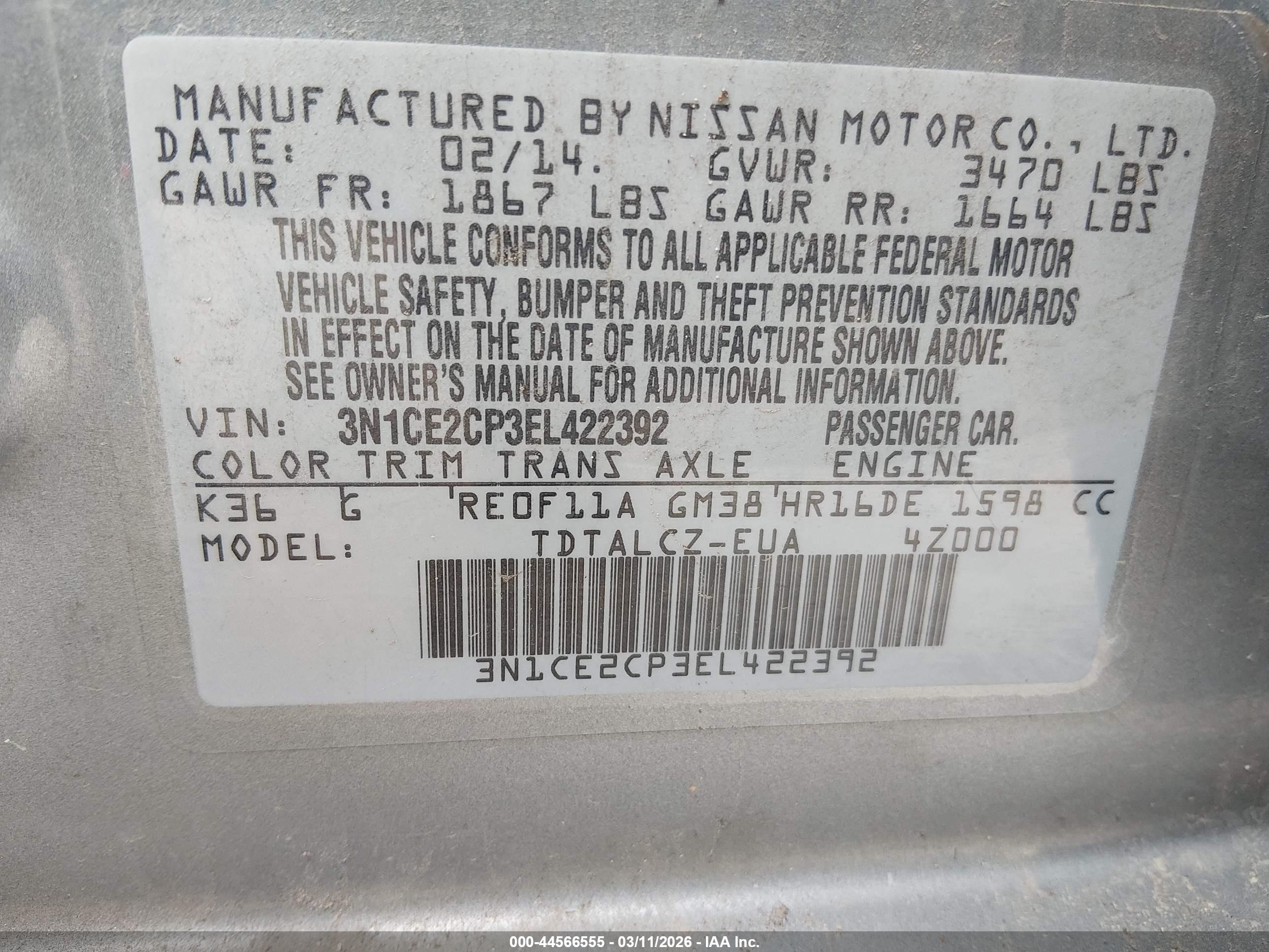 NISSAN VERSA image 9