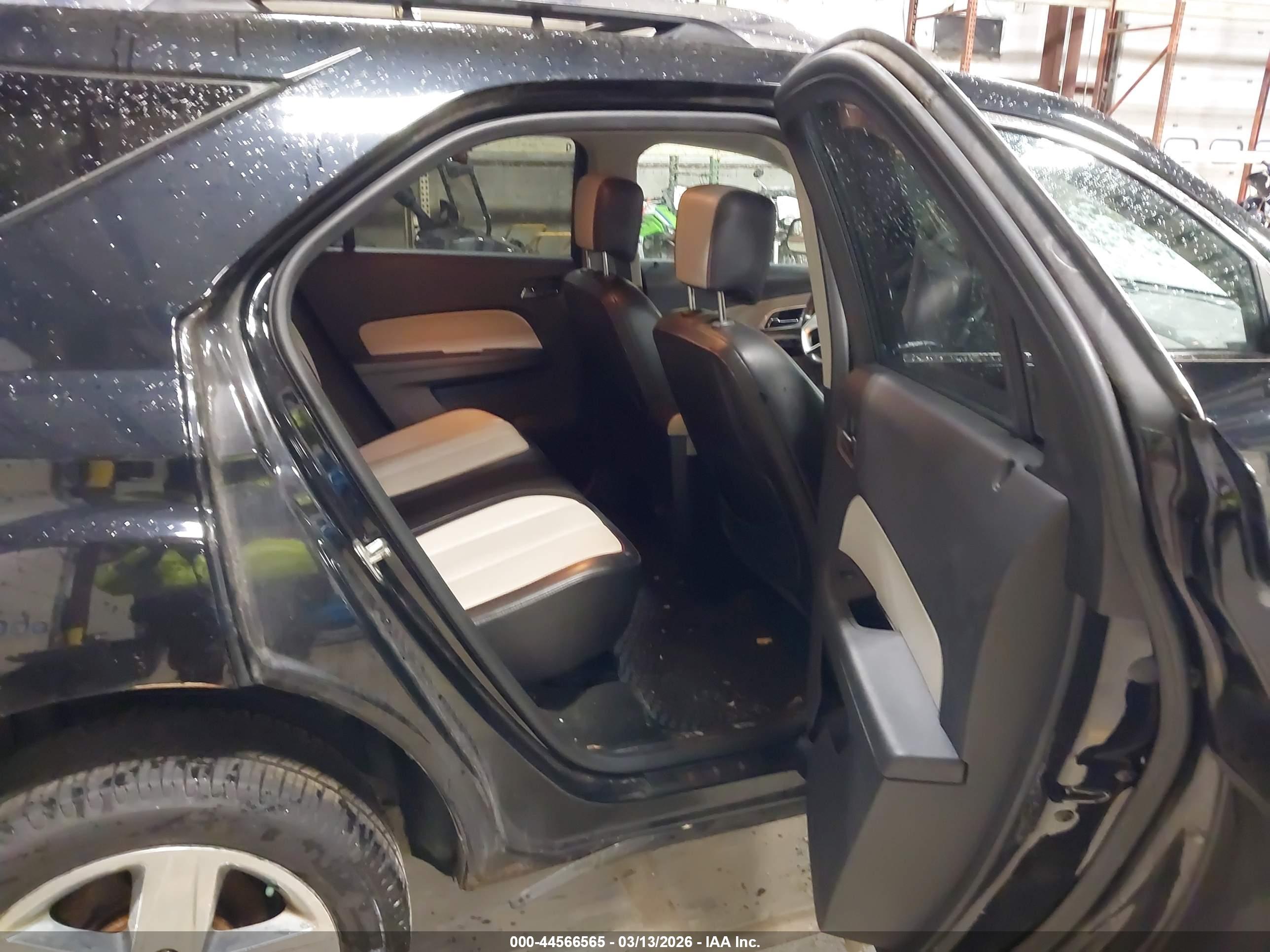 CHEVROLET EQUINOX image 8