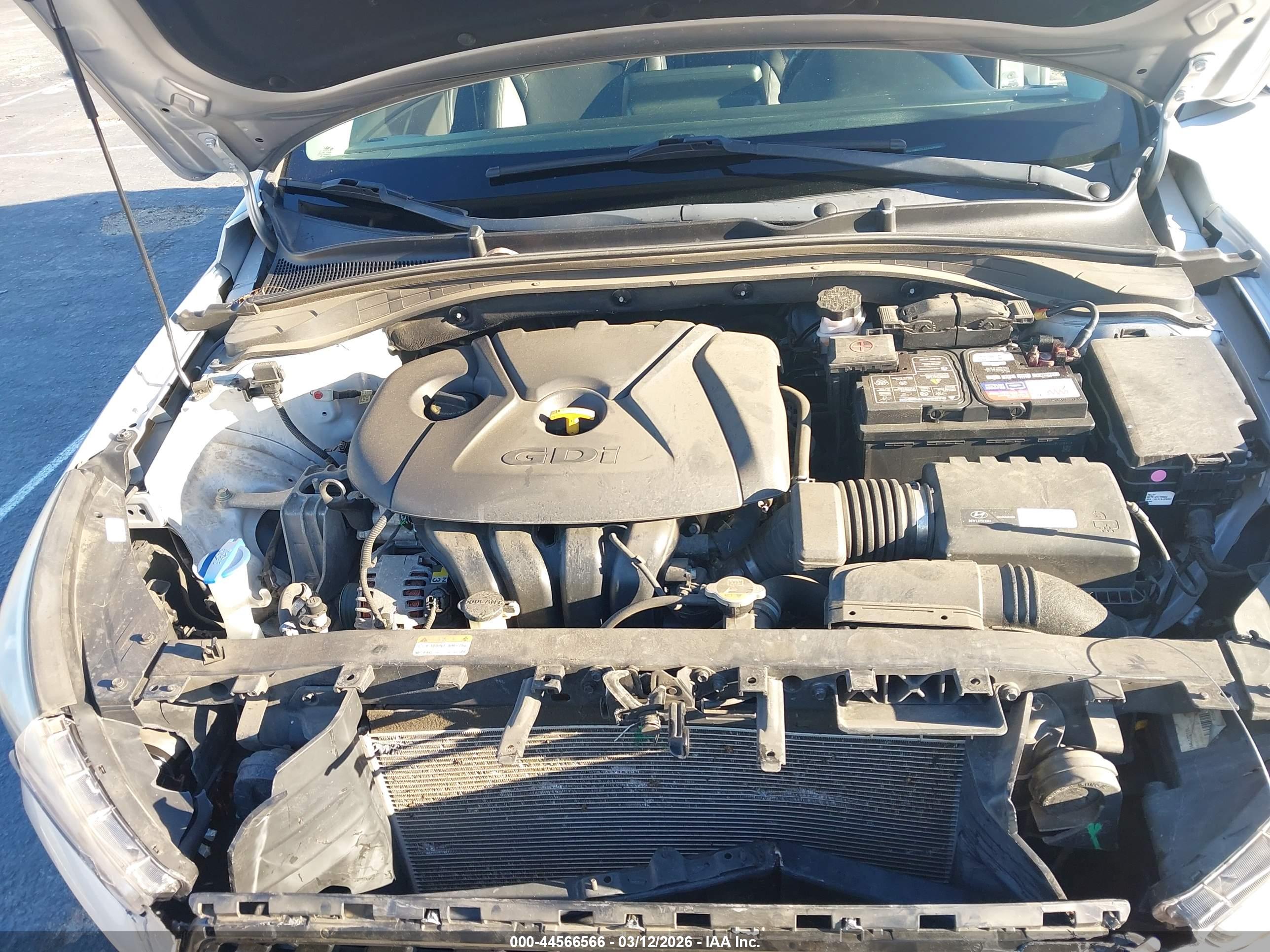 HYUNDAI ELANTRA image 10