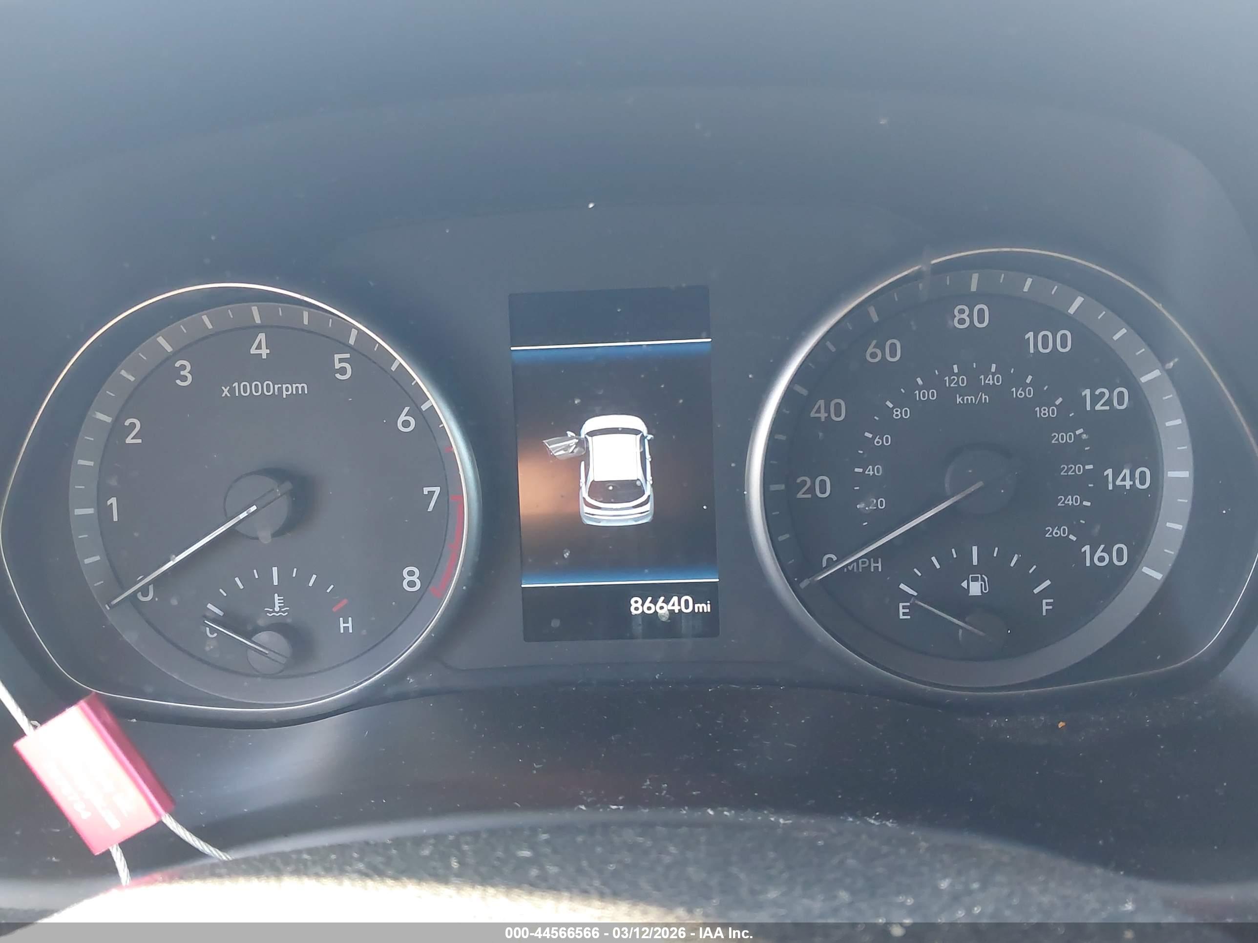HYUNDAI ELANTRA image 7